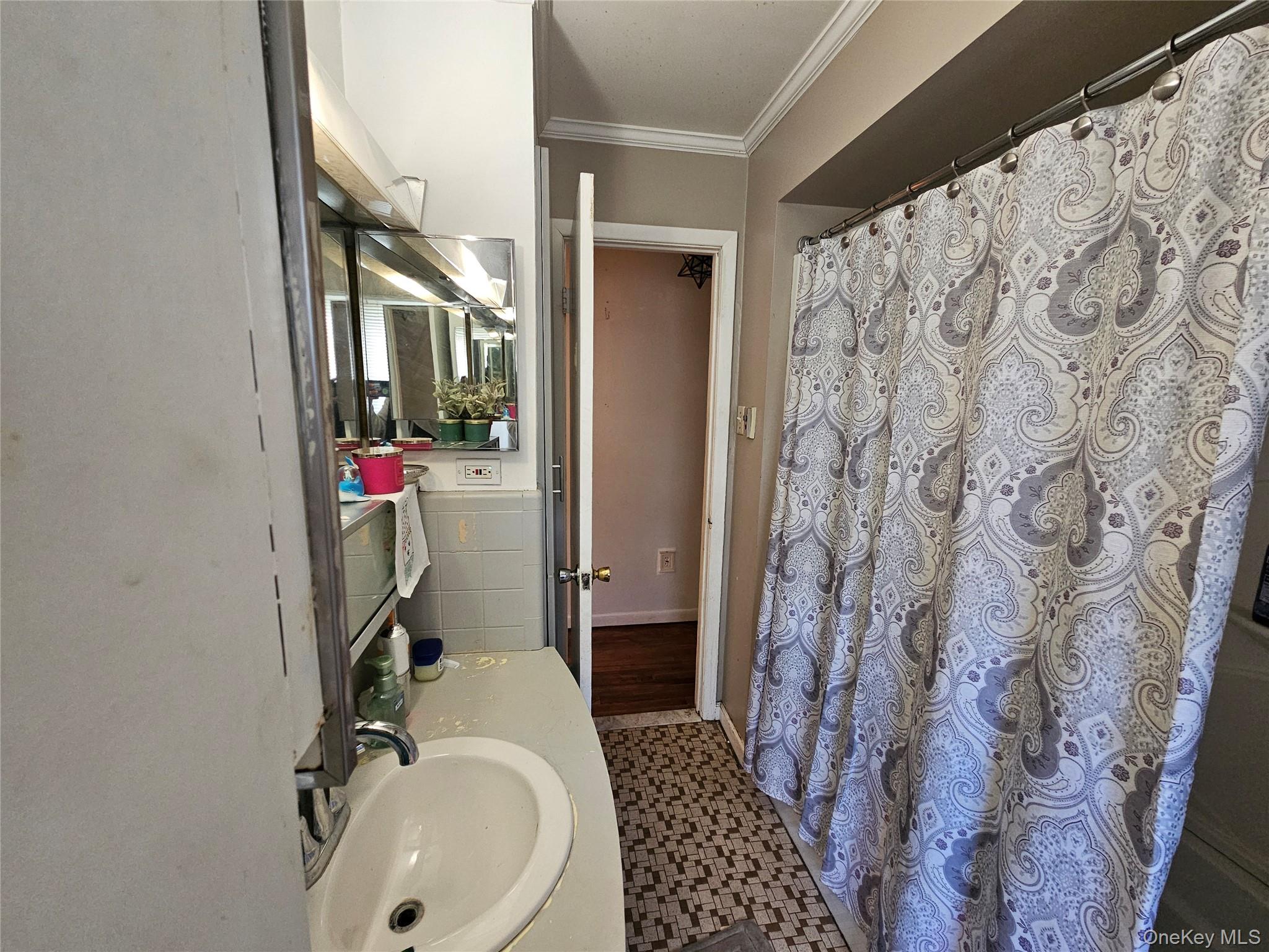 10 Hanover Drive Property Photo 8