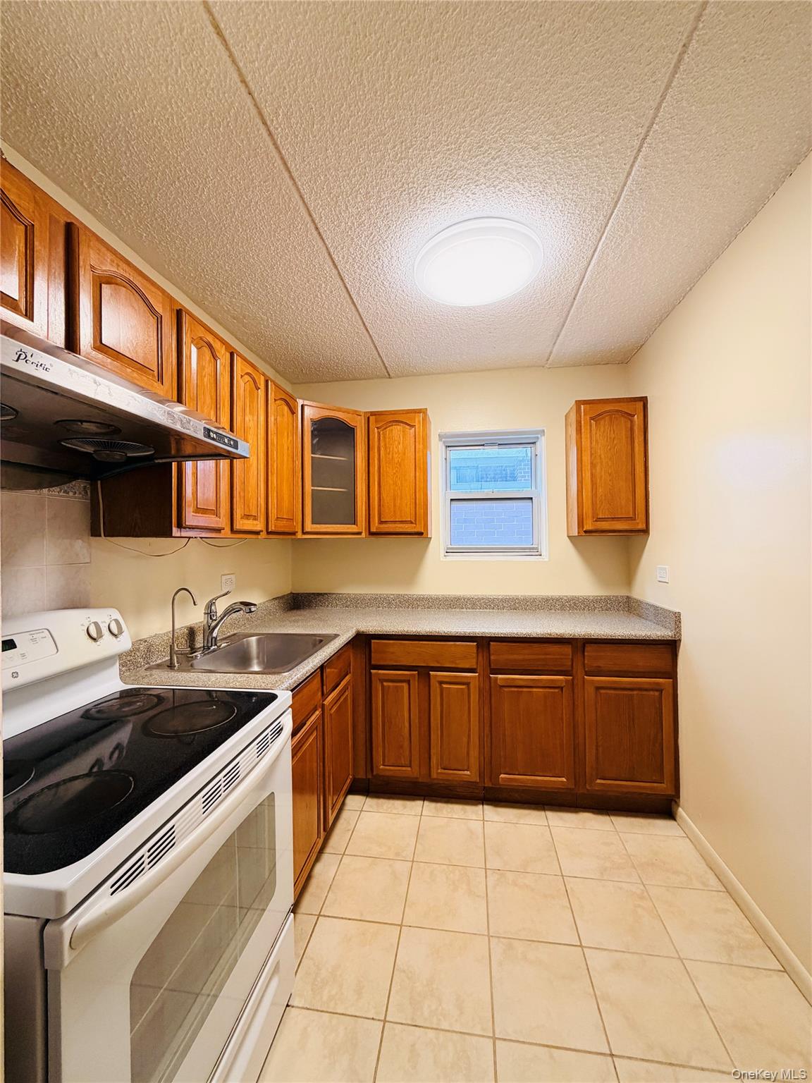 136-35 Maple Avenue 4e Property Photo 6