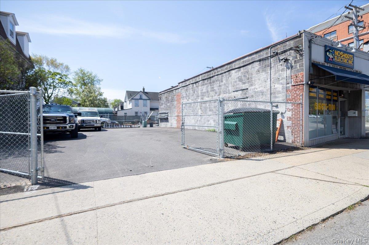 20-22 Brooklyn Avenue Property Photo 19