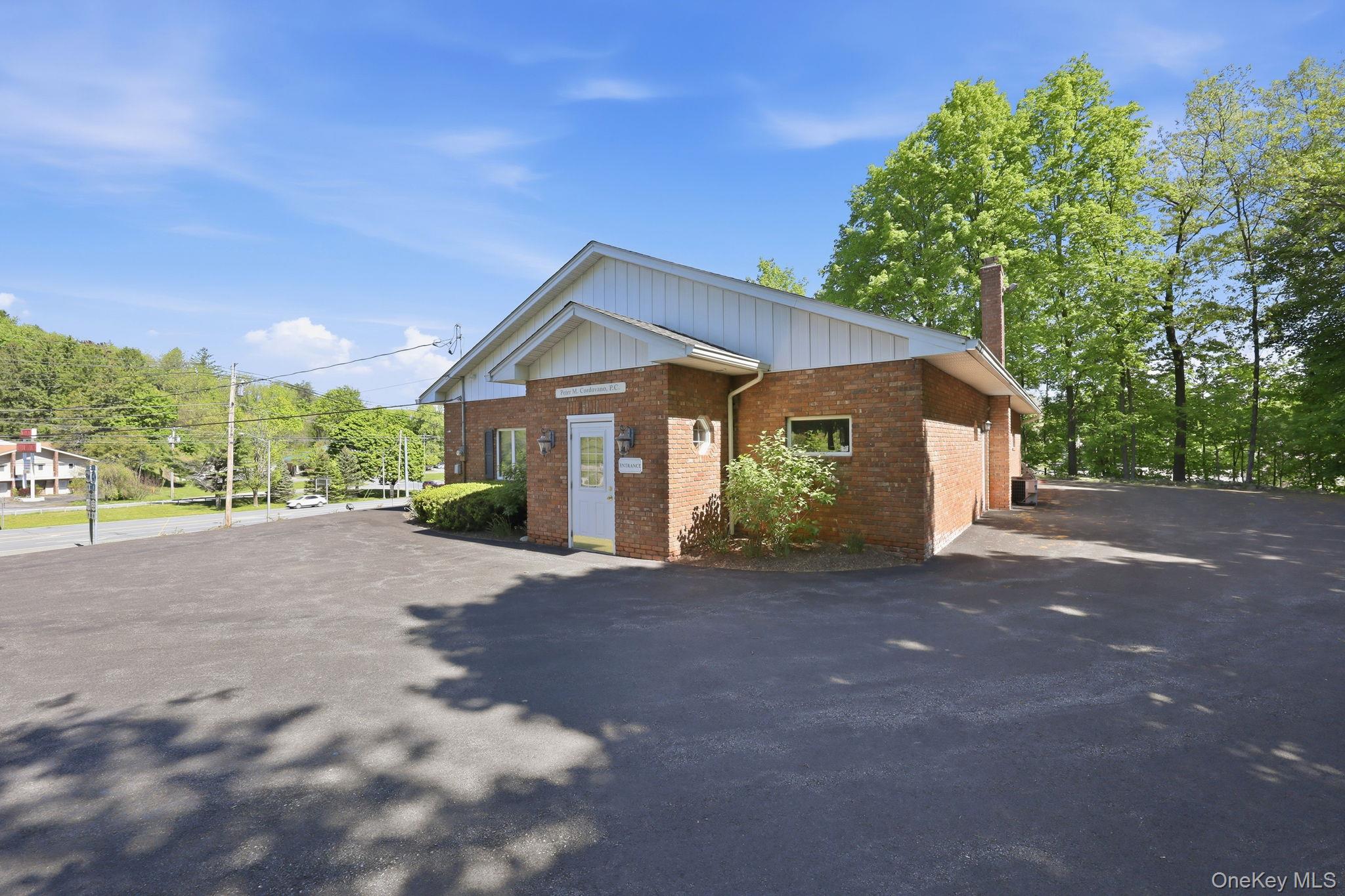 1 N Roberts Road Property Photo 13