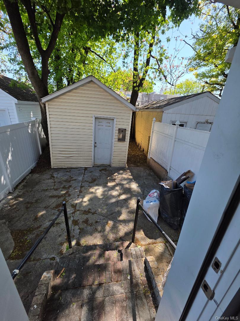 9245 76th Street Property Photo 6