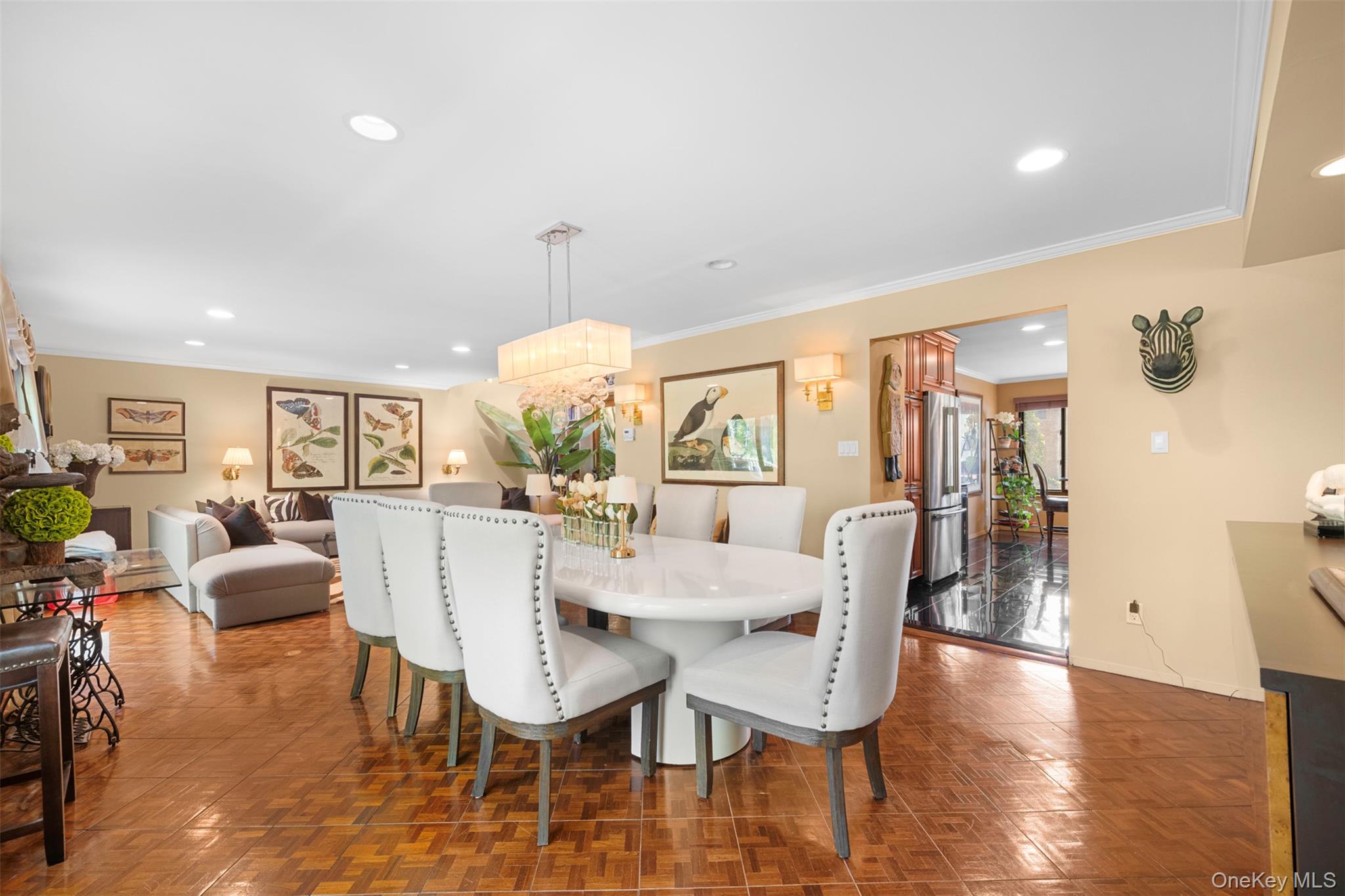 25 Windsor Gate Drive Property Photo 13