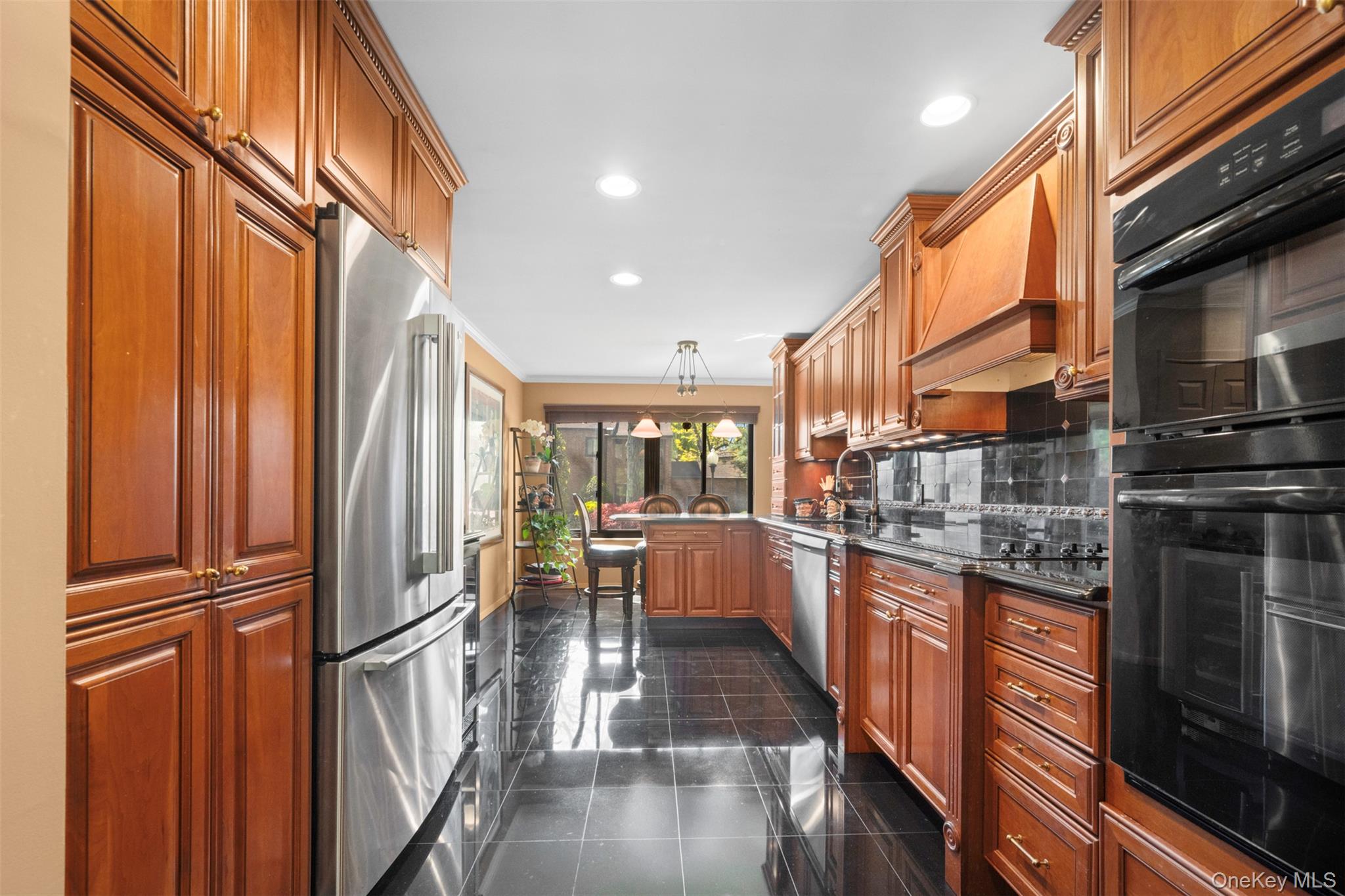 25 Windsor Gate Drive Property Photo 14