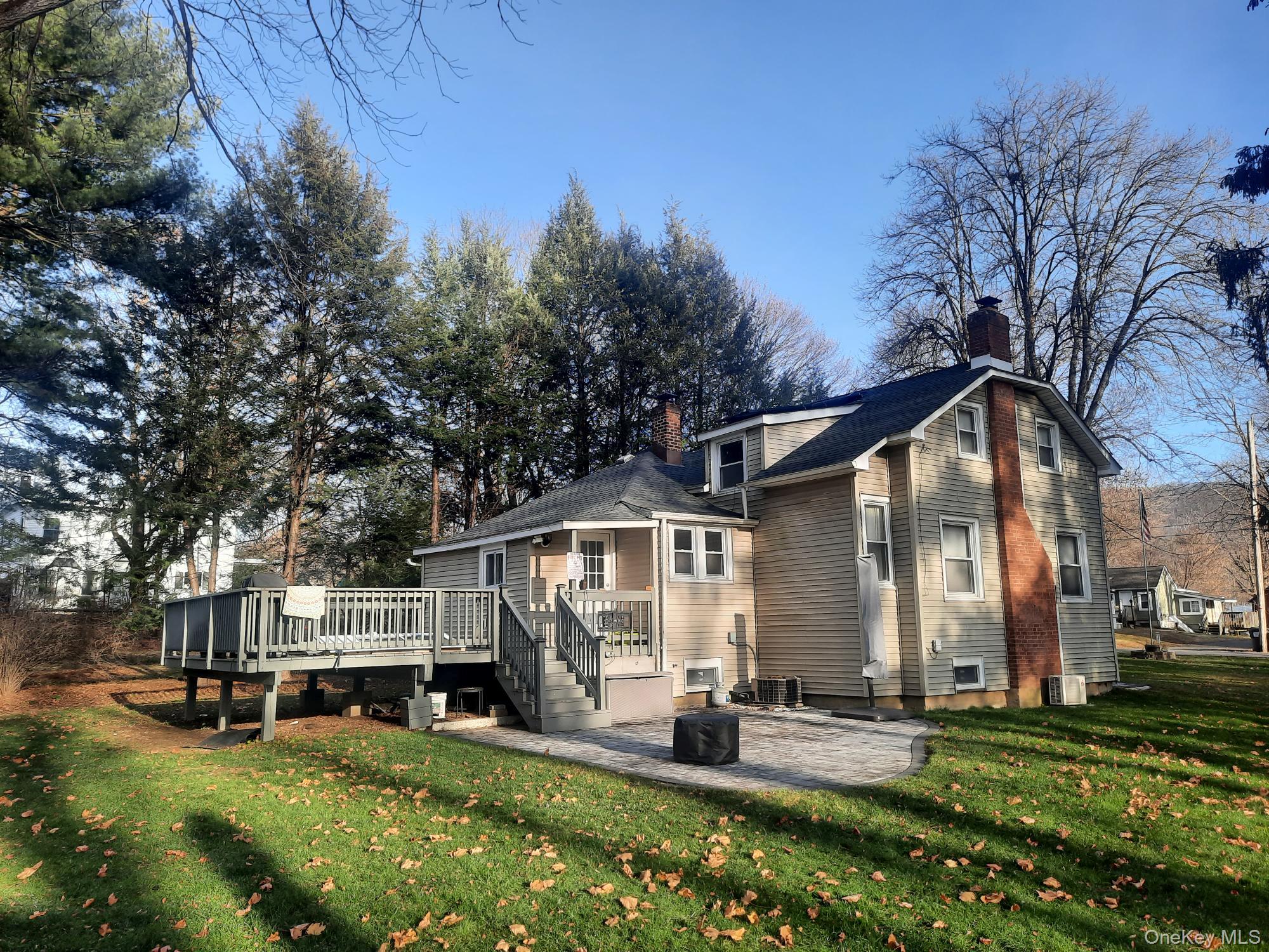 23 Valley Avenue Property Photo 4