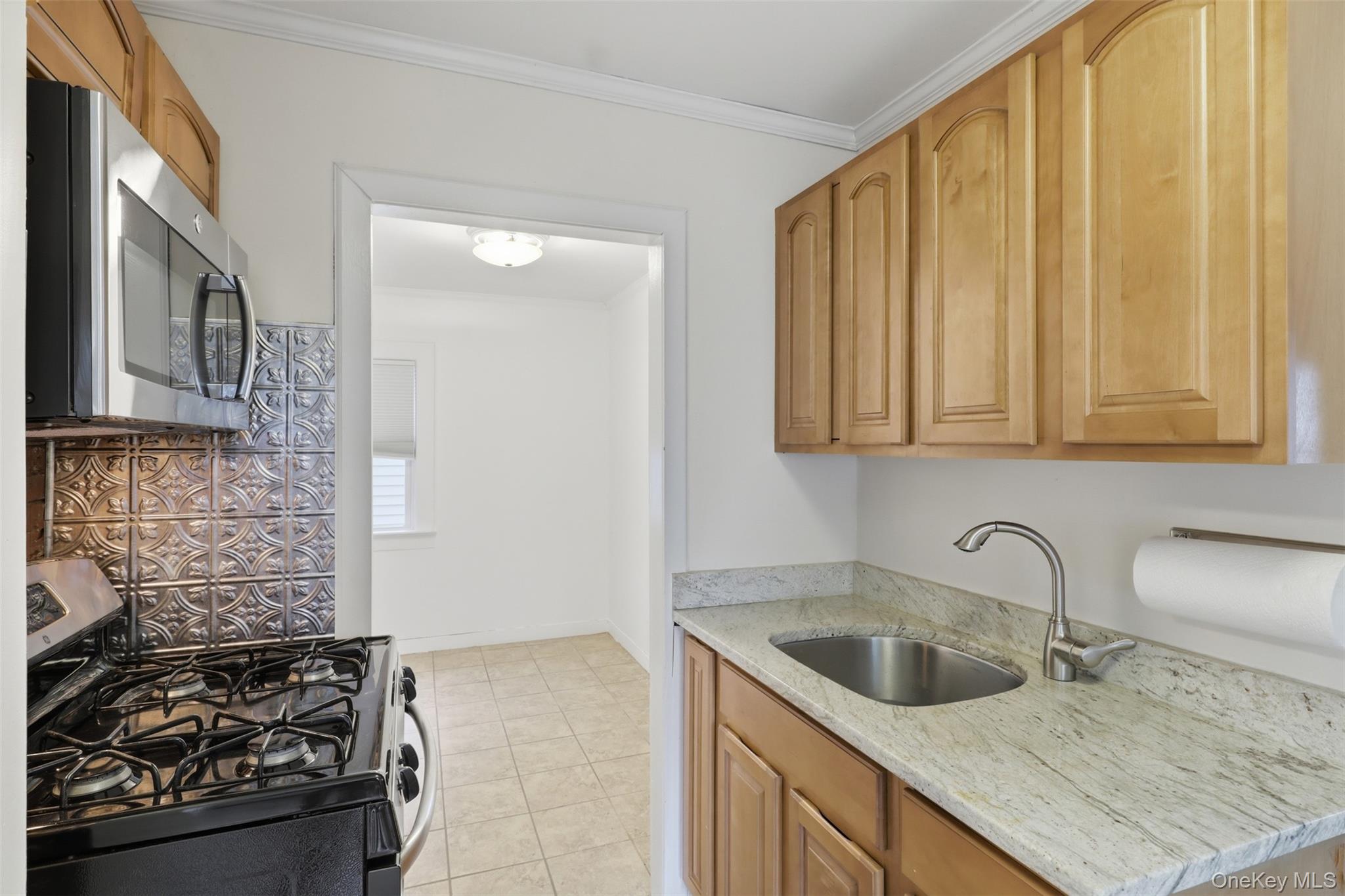 20 Samstag Avenue Property Photo 12