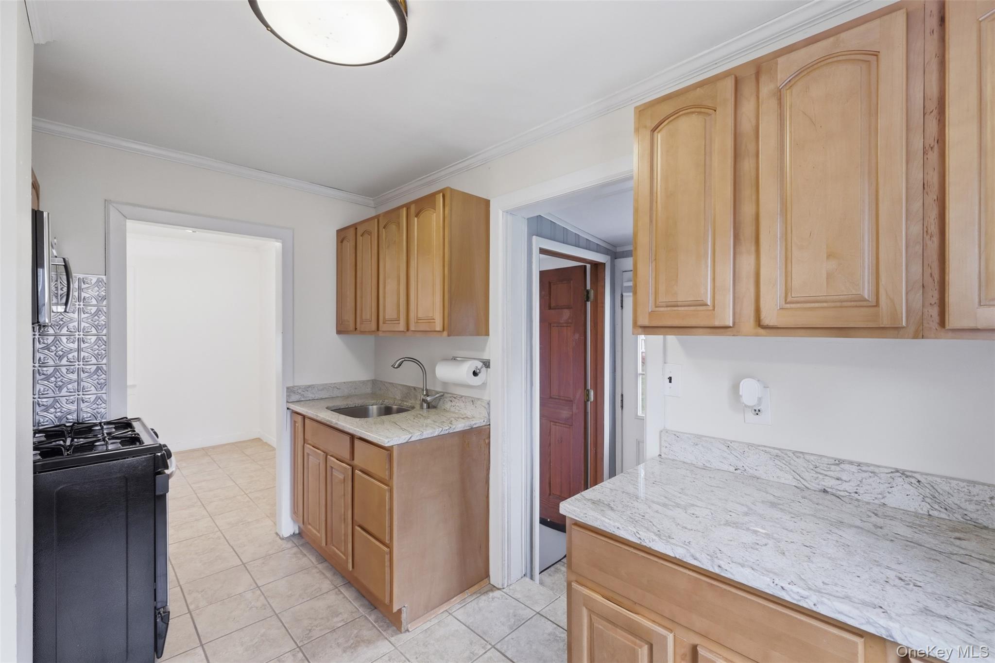 20 Samstag Avenue Property Photo 14