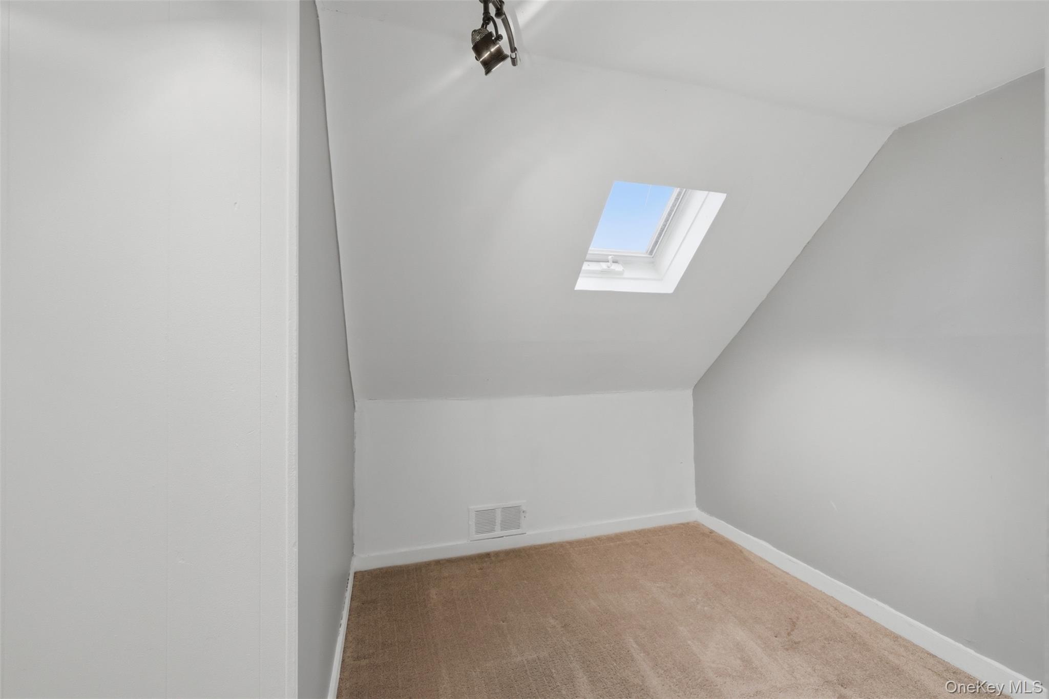 20 Samstag Avenue Property Photo 25