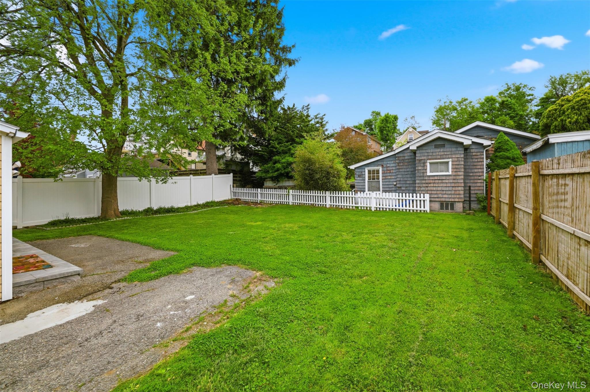 20 Samstag Avenue Property Photo 29