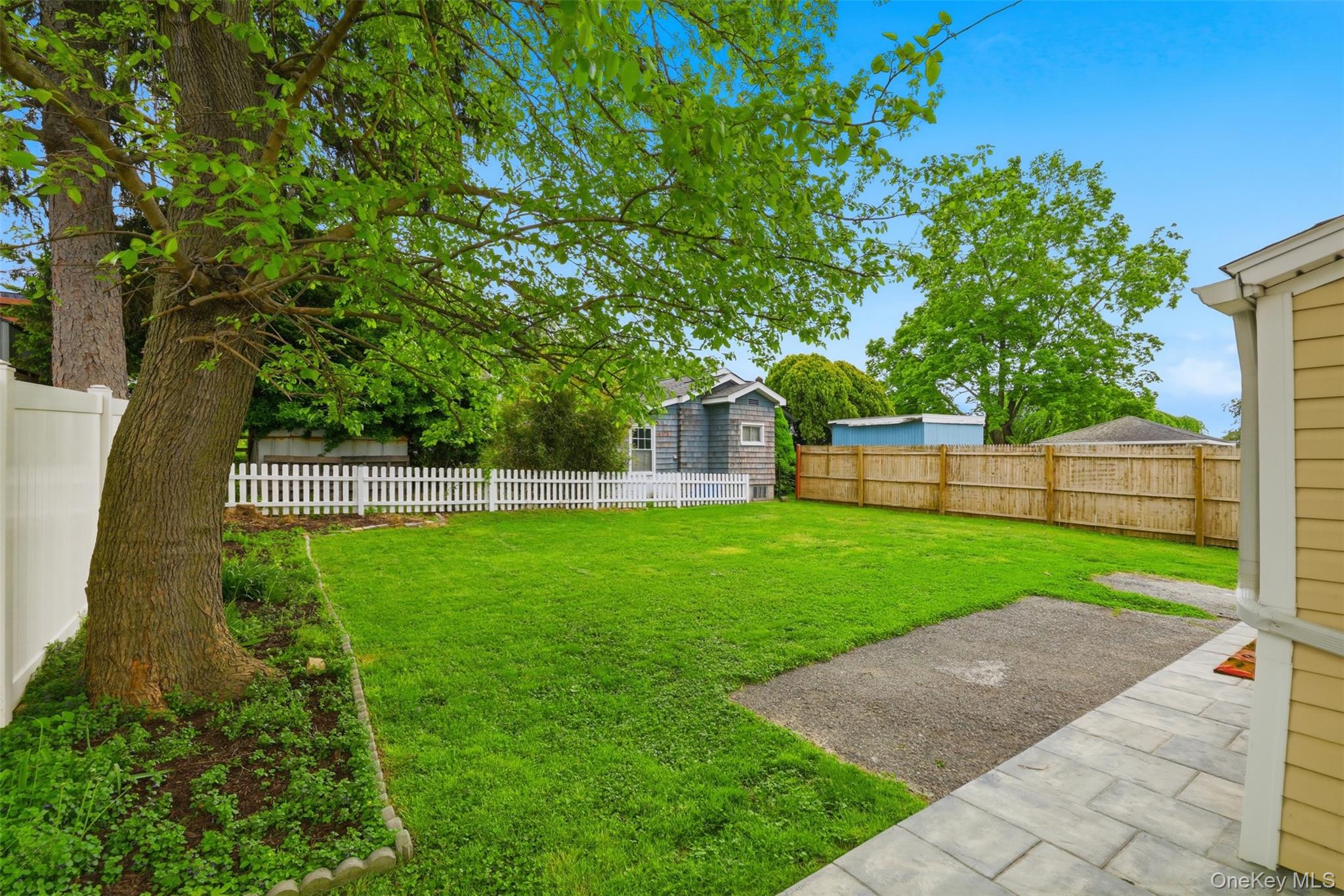 20 Samstag Avenue Property Photo 30