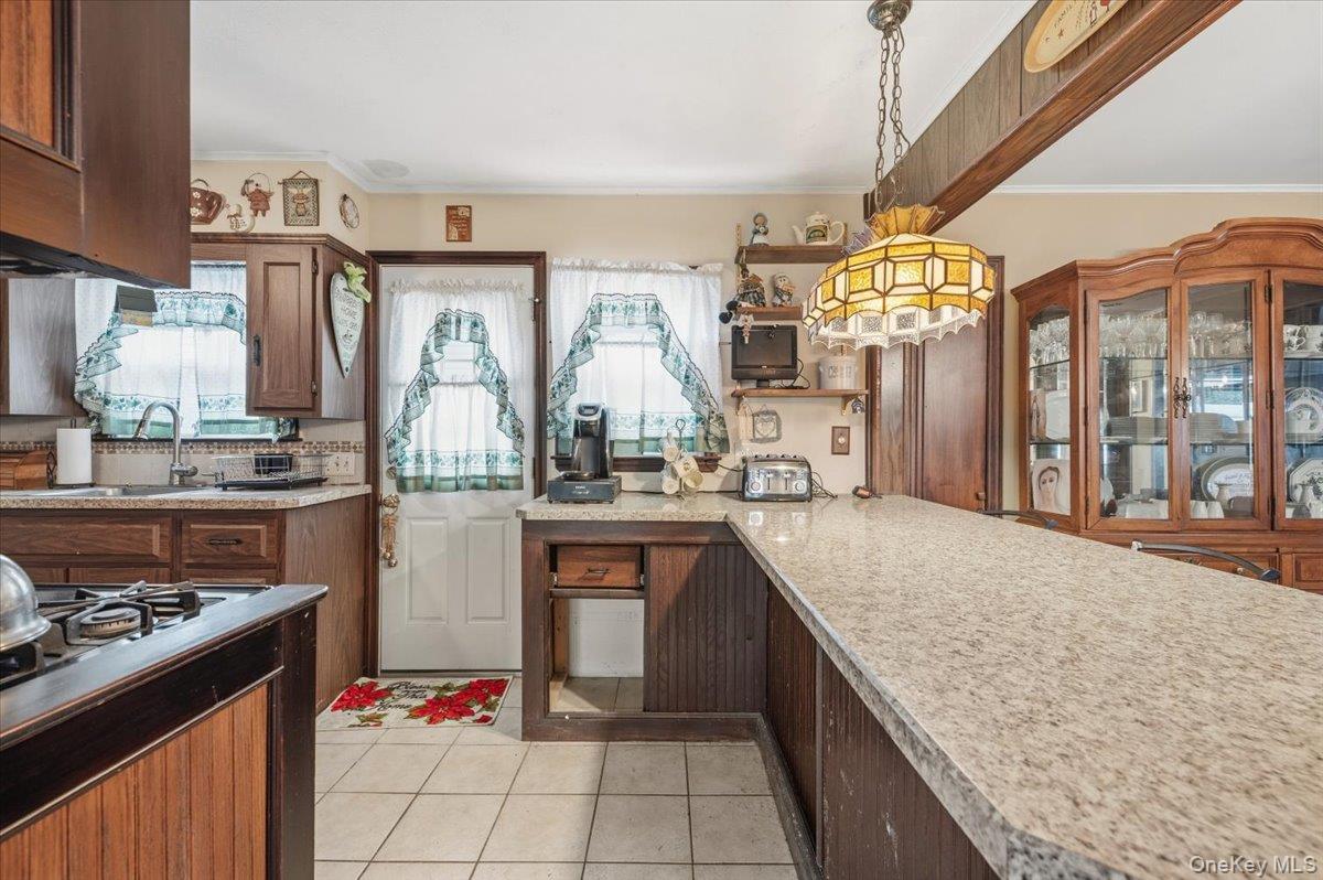 280 Division Avenue Property Photo 18