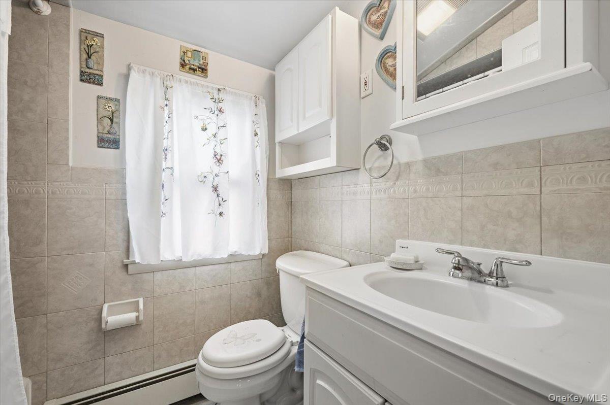 280 Division Avenue Property Photo 26