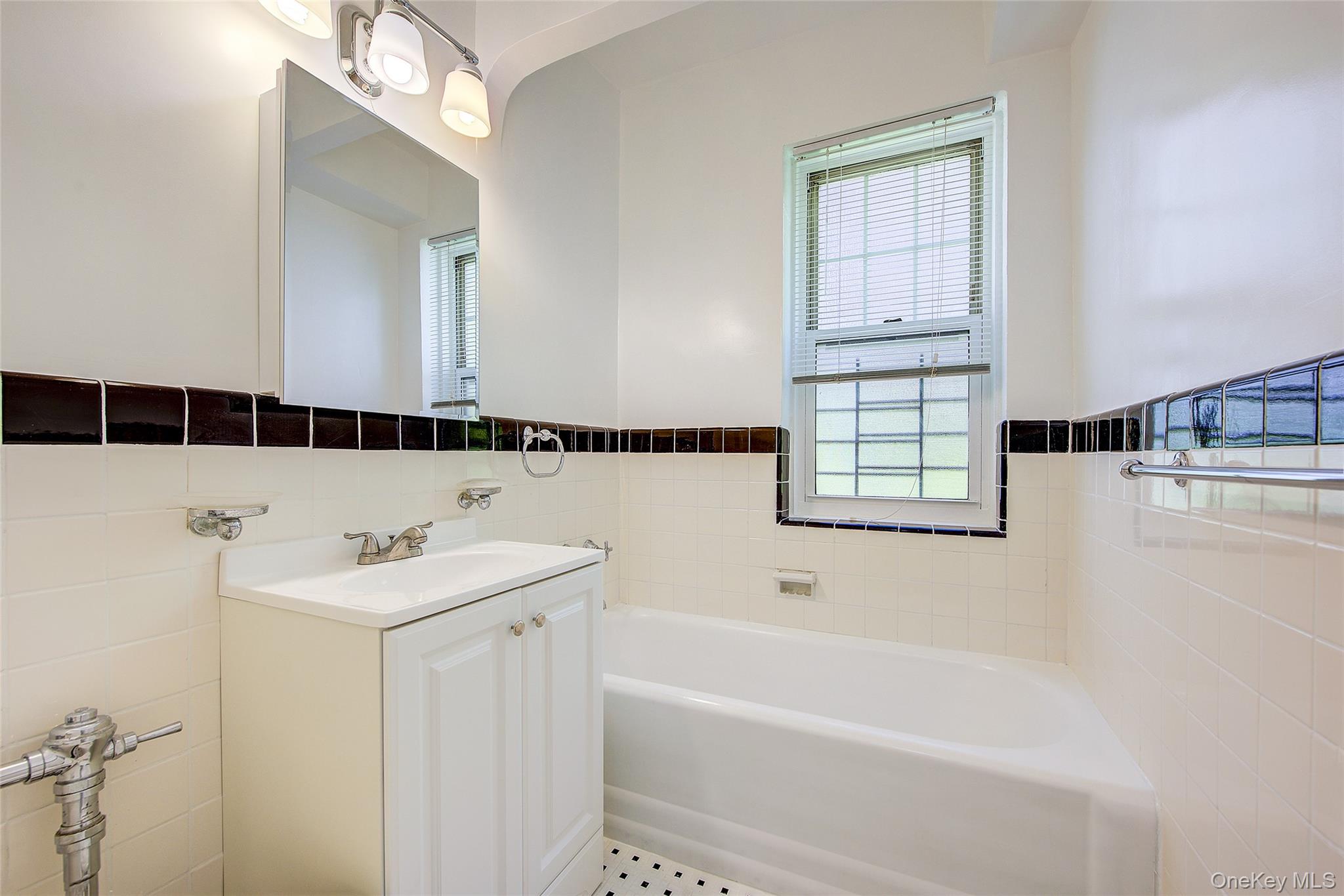 76-35 113th Street 1a Property Photo 31