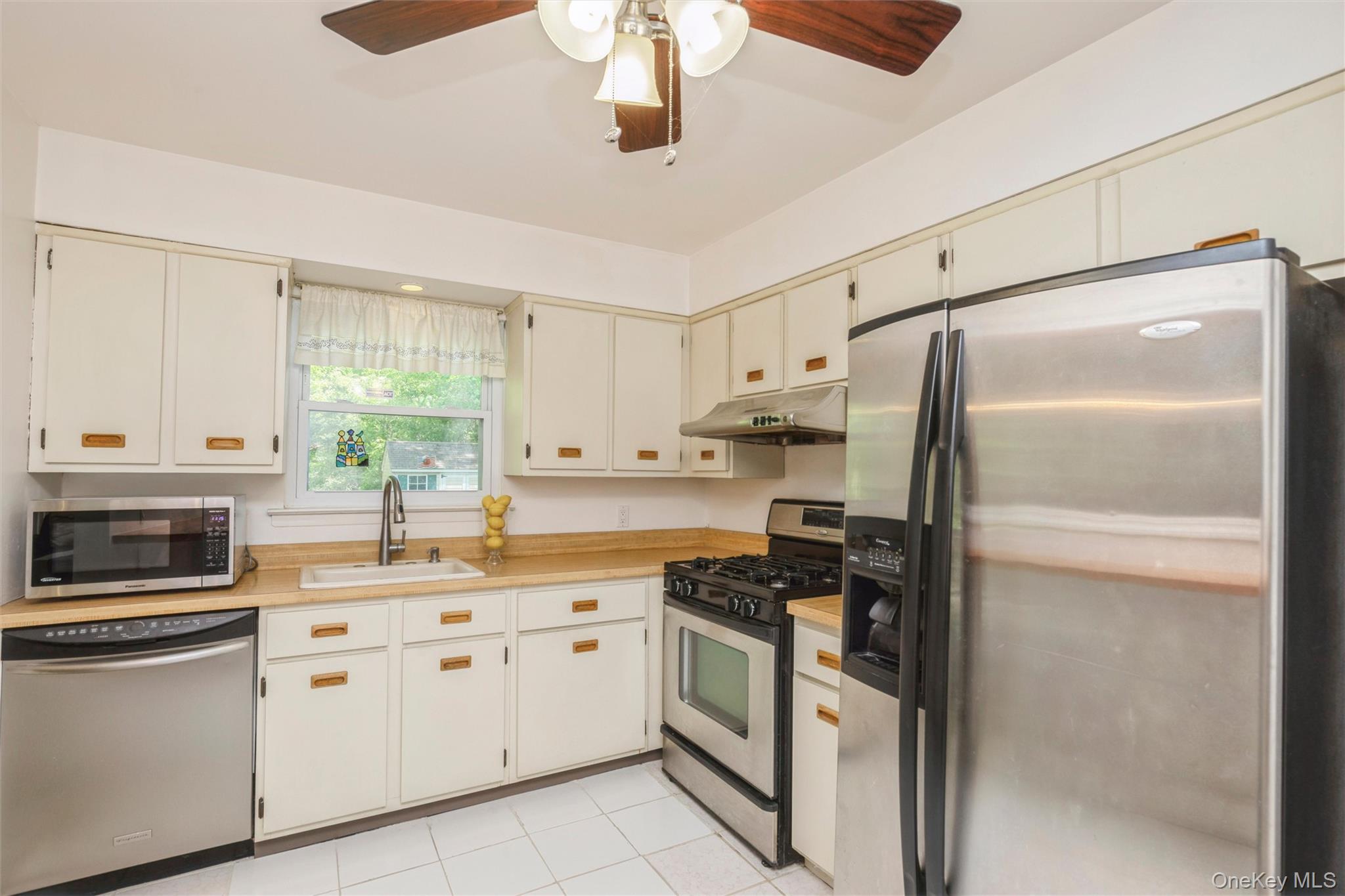 23 Forest Drive Property Photo 2
