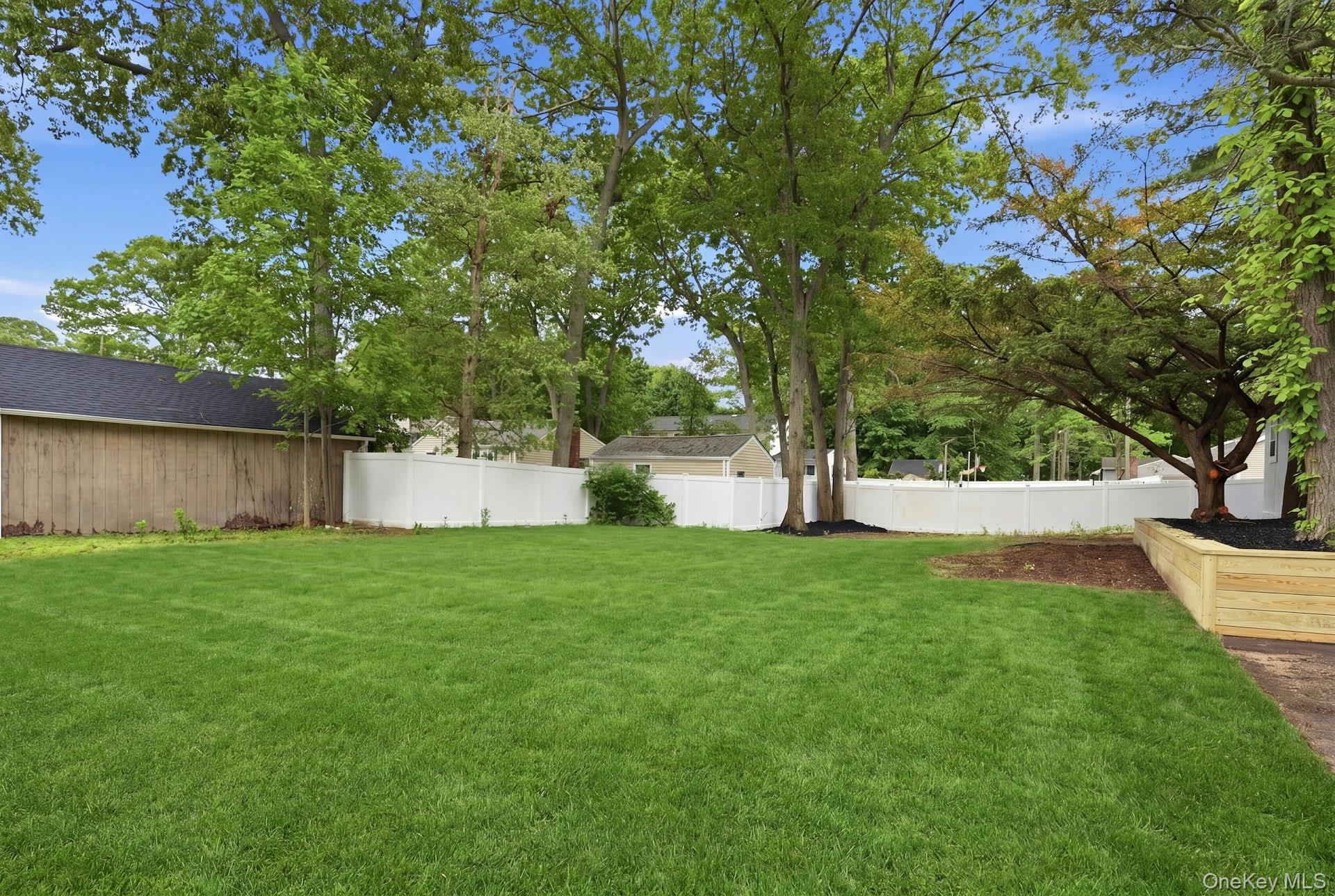 101 Rustic Road Property Photo 3