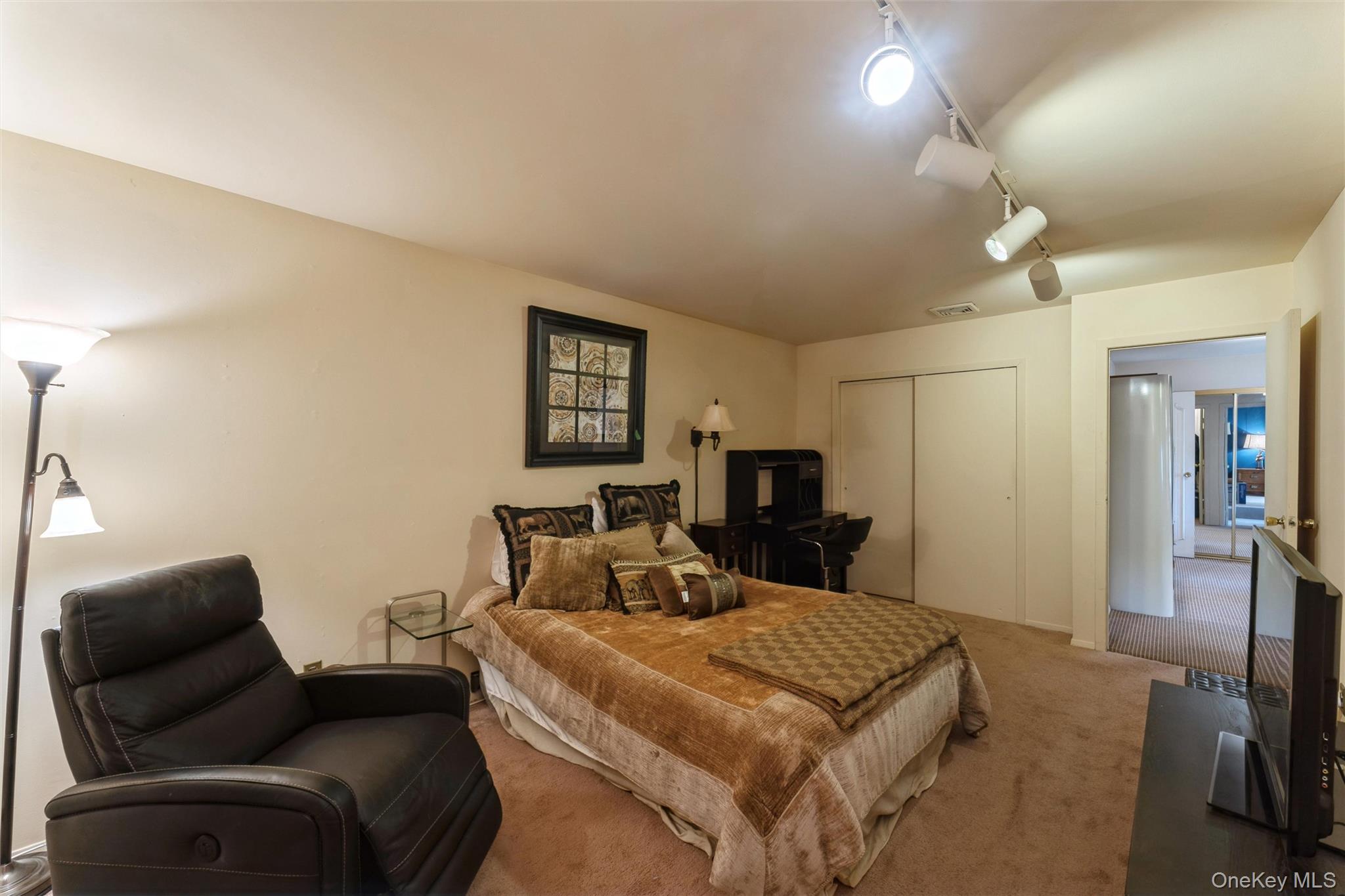 84 Nottingham Road Property Photo 14