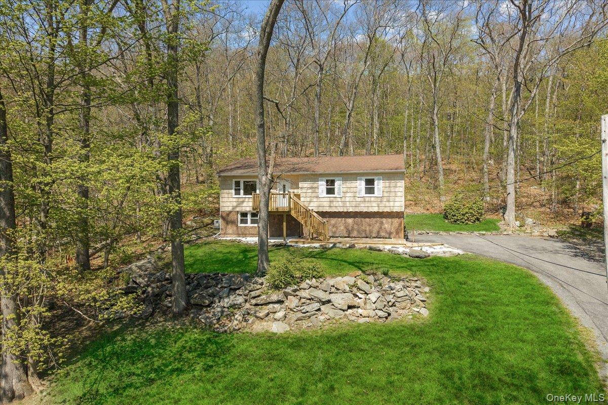 1168 Lakes Road Property Photo 2