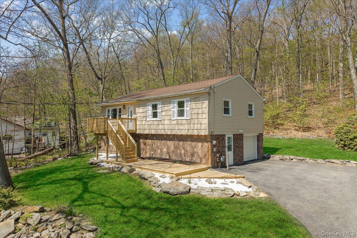 1168 Lakes Road Property Photo 3