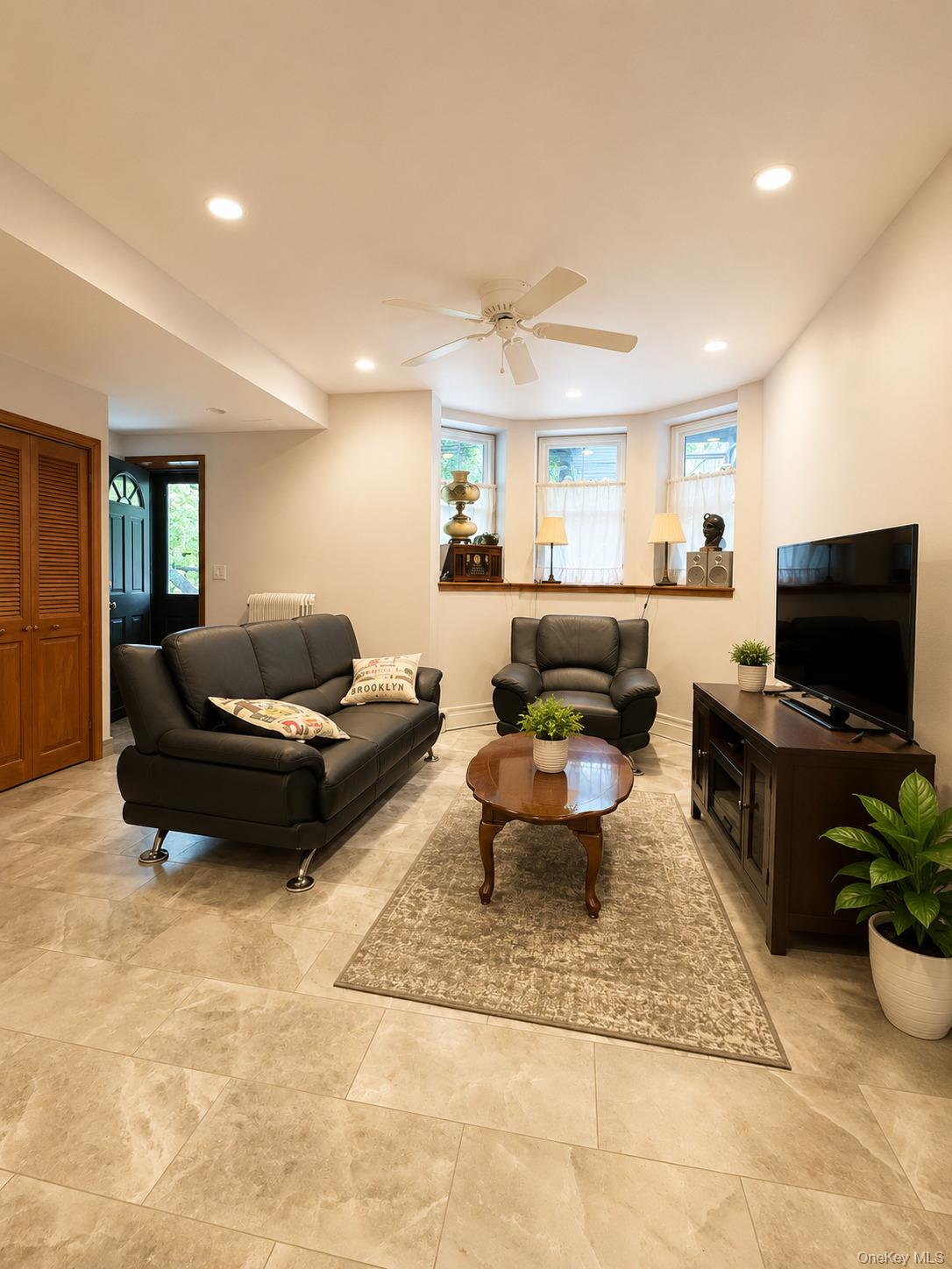 91 72nd Street Property Photo 14
