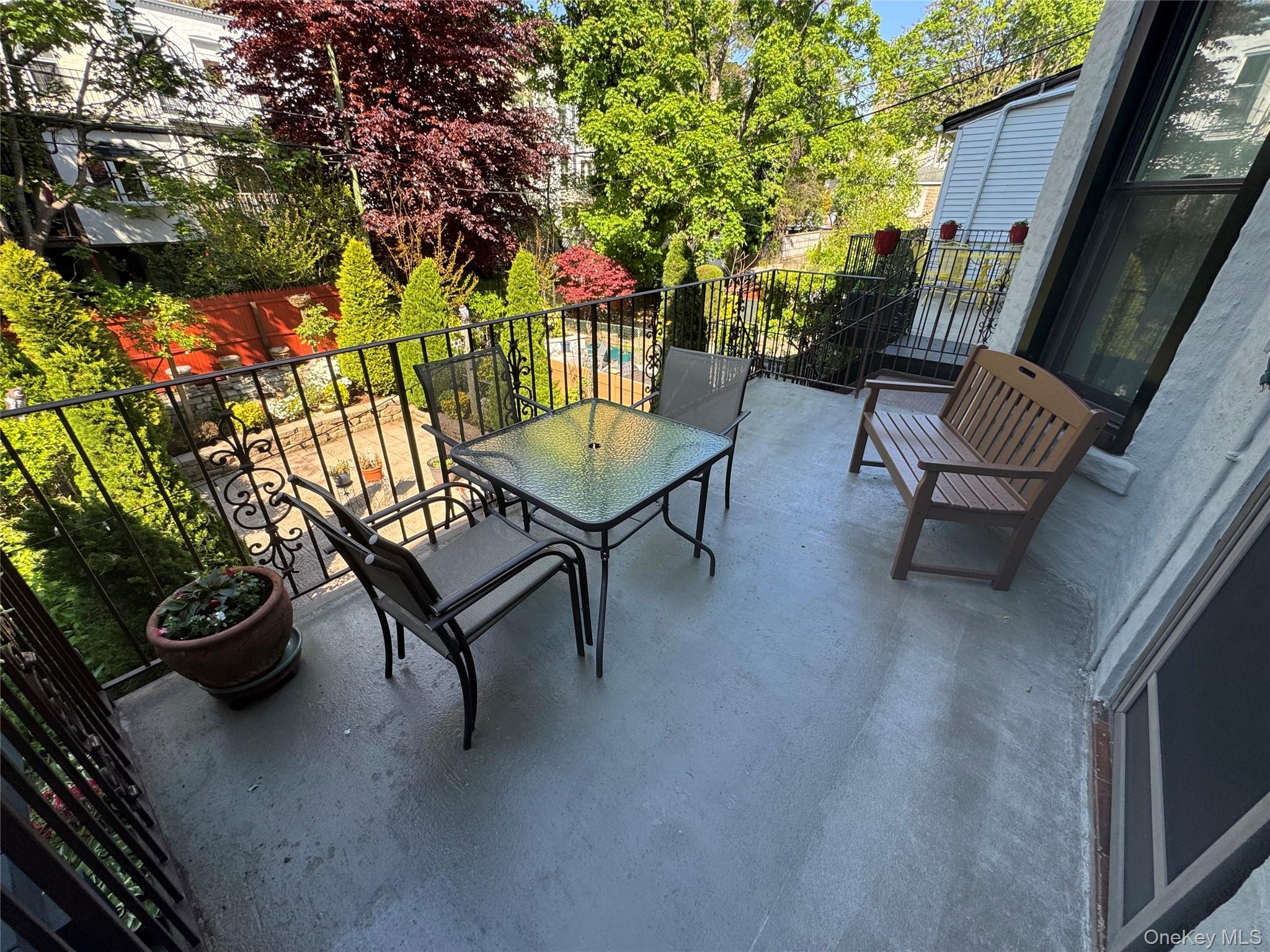 91 72nd Street Property Photo 15