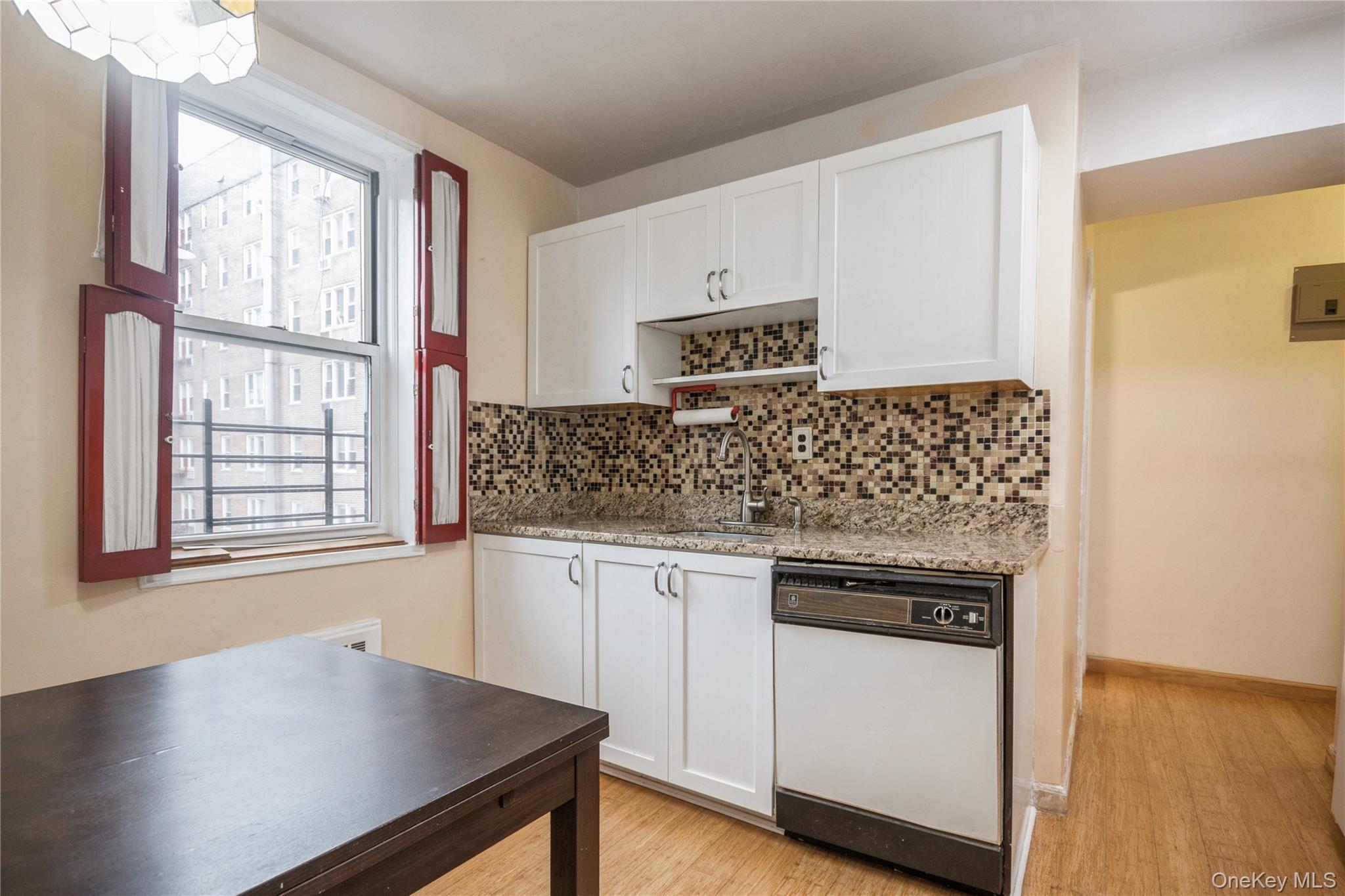 4 Sadore Lane 3e Property Photo 7