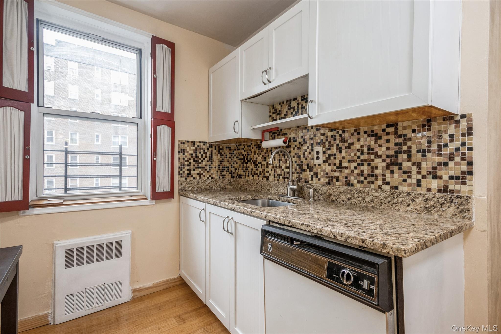 4 Sadore Lane 3e Property Photo 9