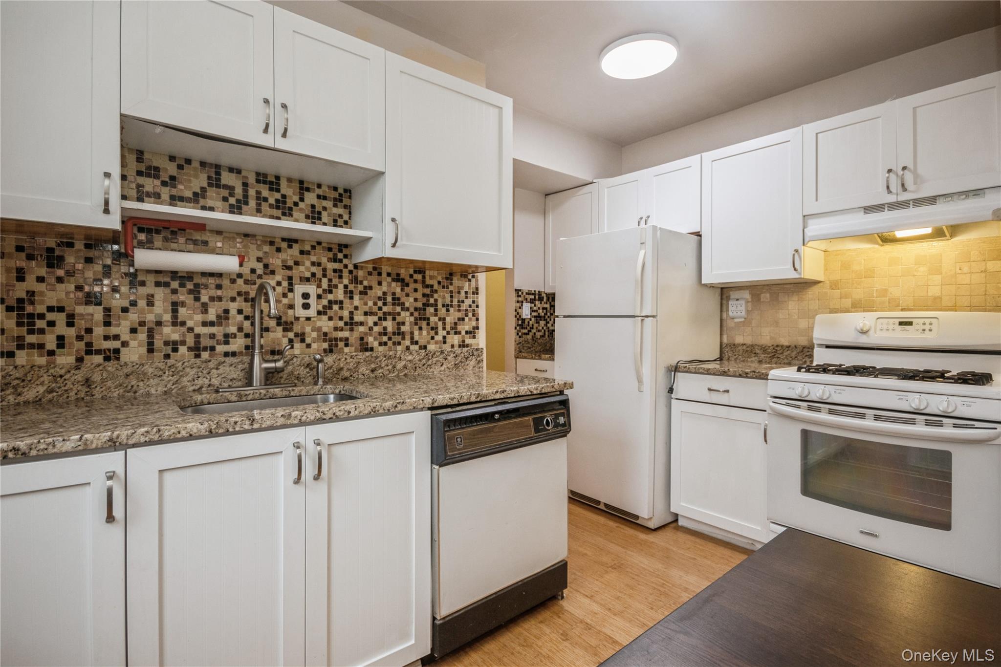 4 Sadore Lane 3e Property Photo 11