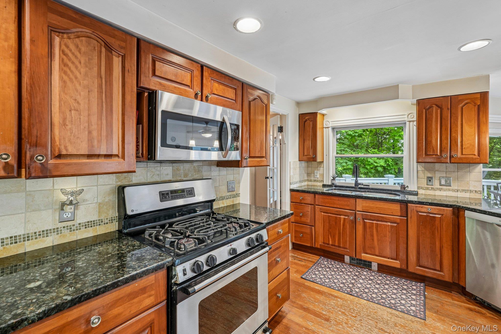 54 Hillside Avenue Property Photo 10