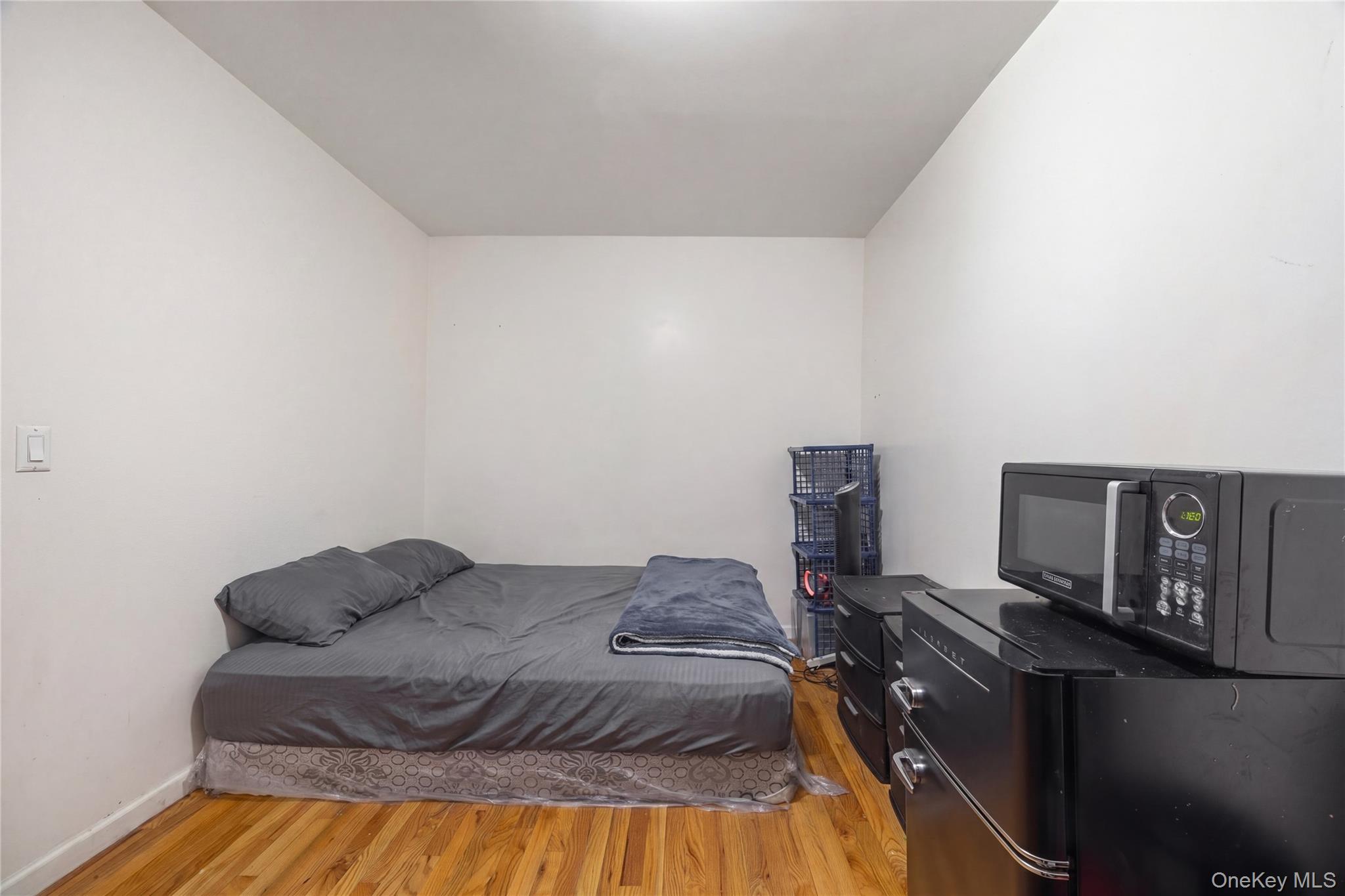 2410 Grand Avenue Property Photo 11