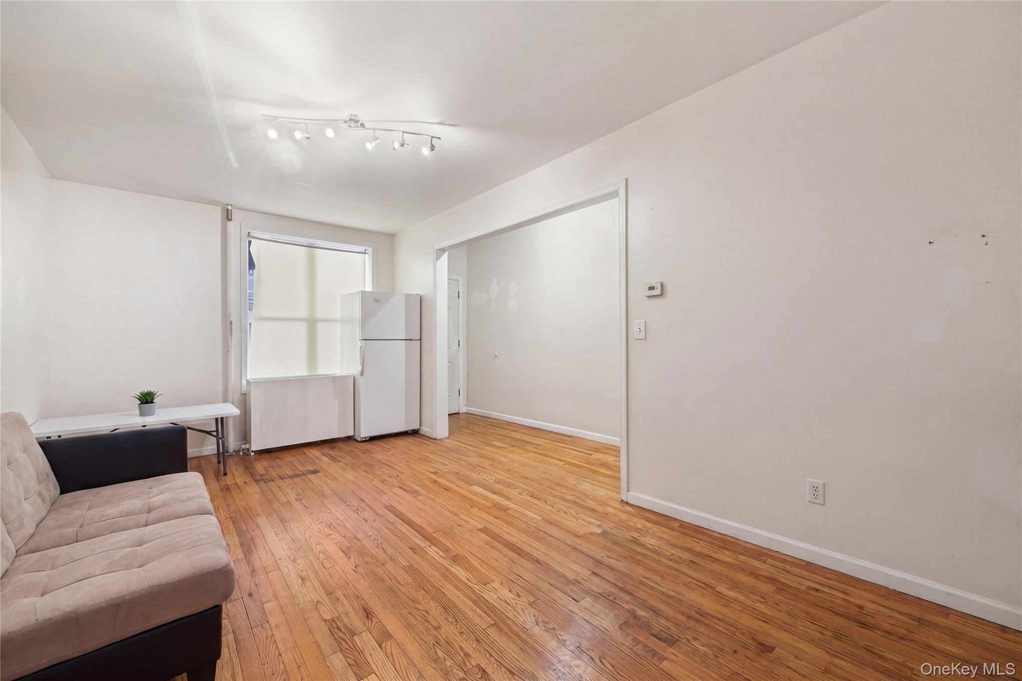 2410 Grand Avenue Property Photo 17