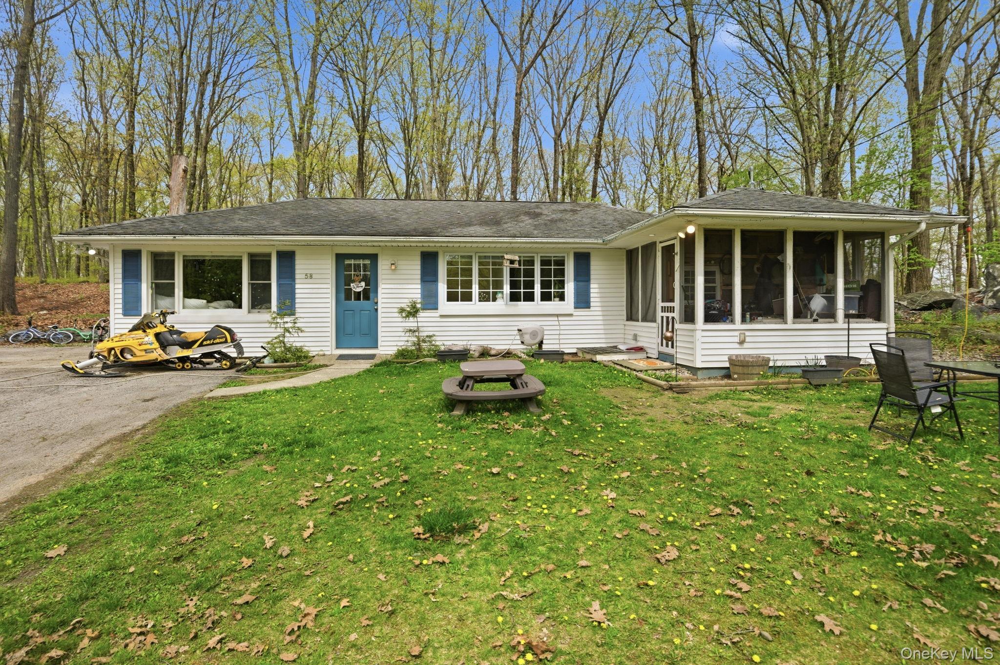54-58 De Liso Lane Property Photo 3