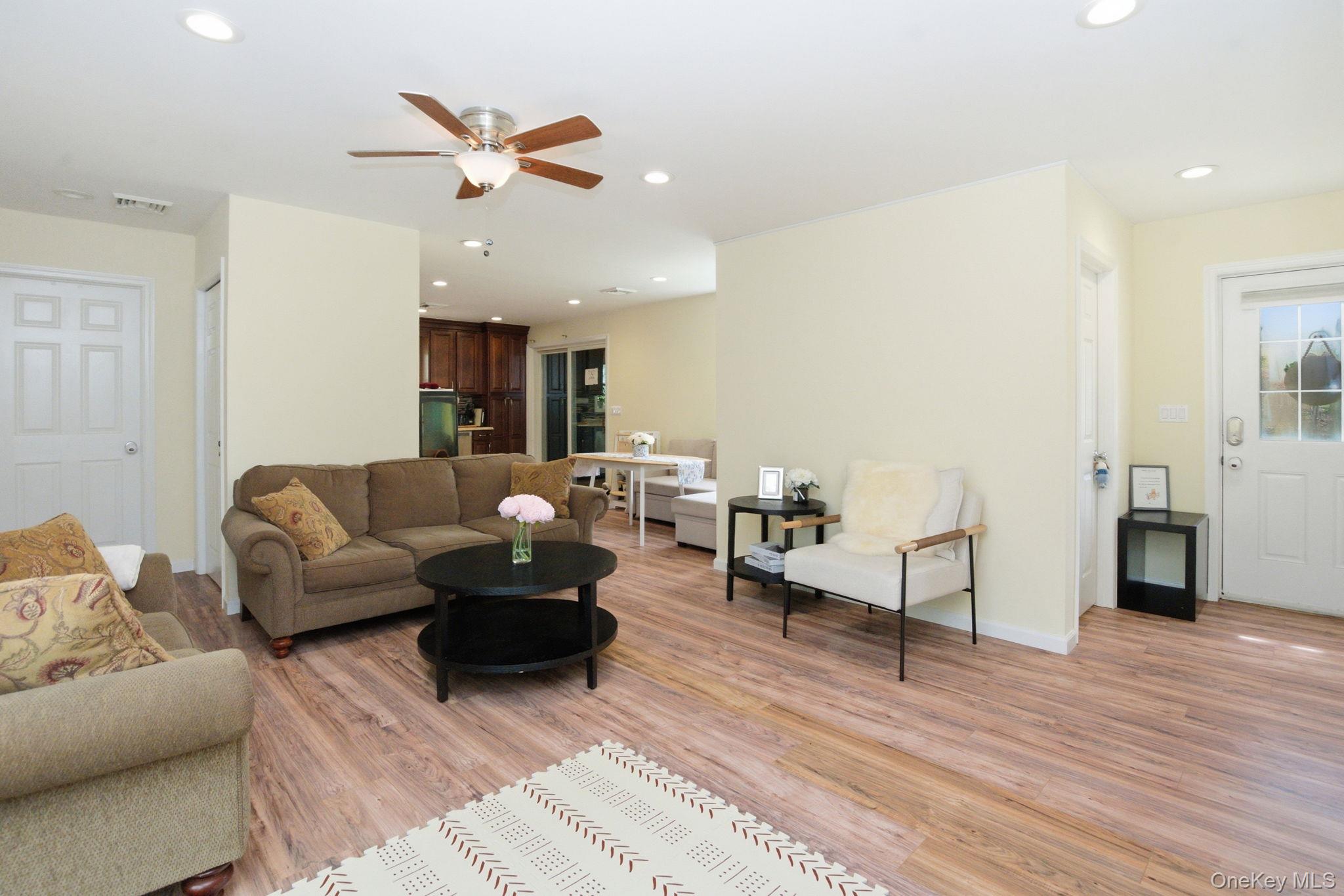 54-58 De Liso Lane Property Photo 9