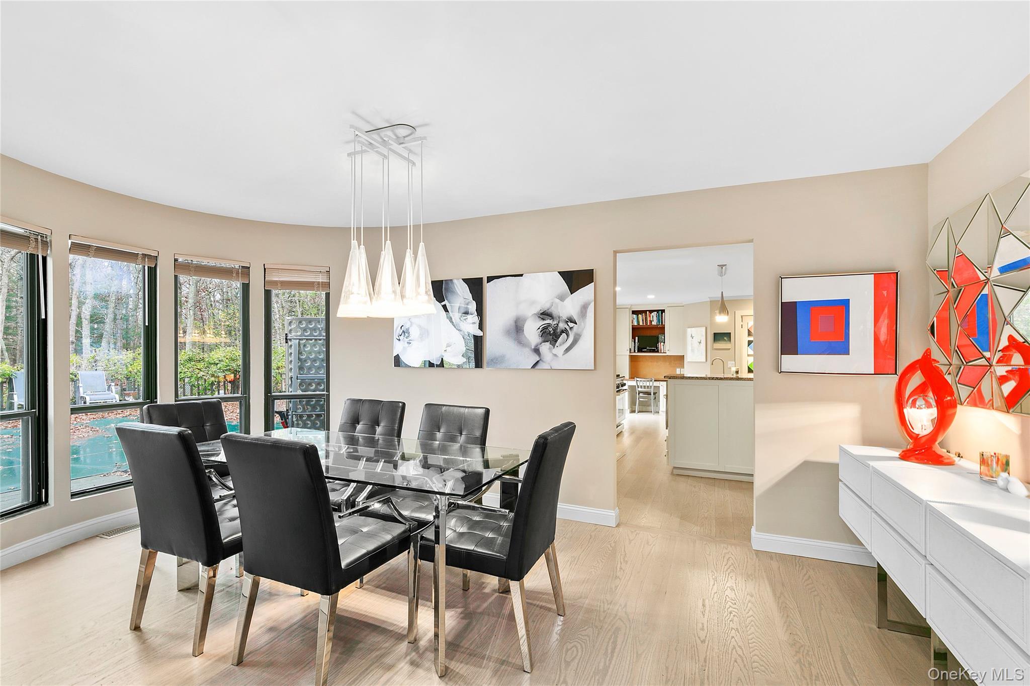 6 Wagon Lane Property Photo 8