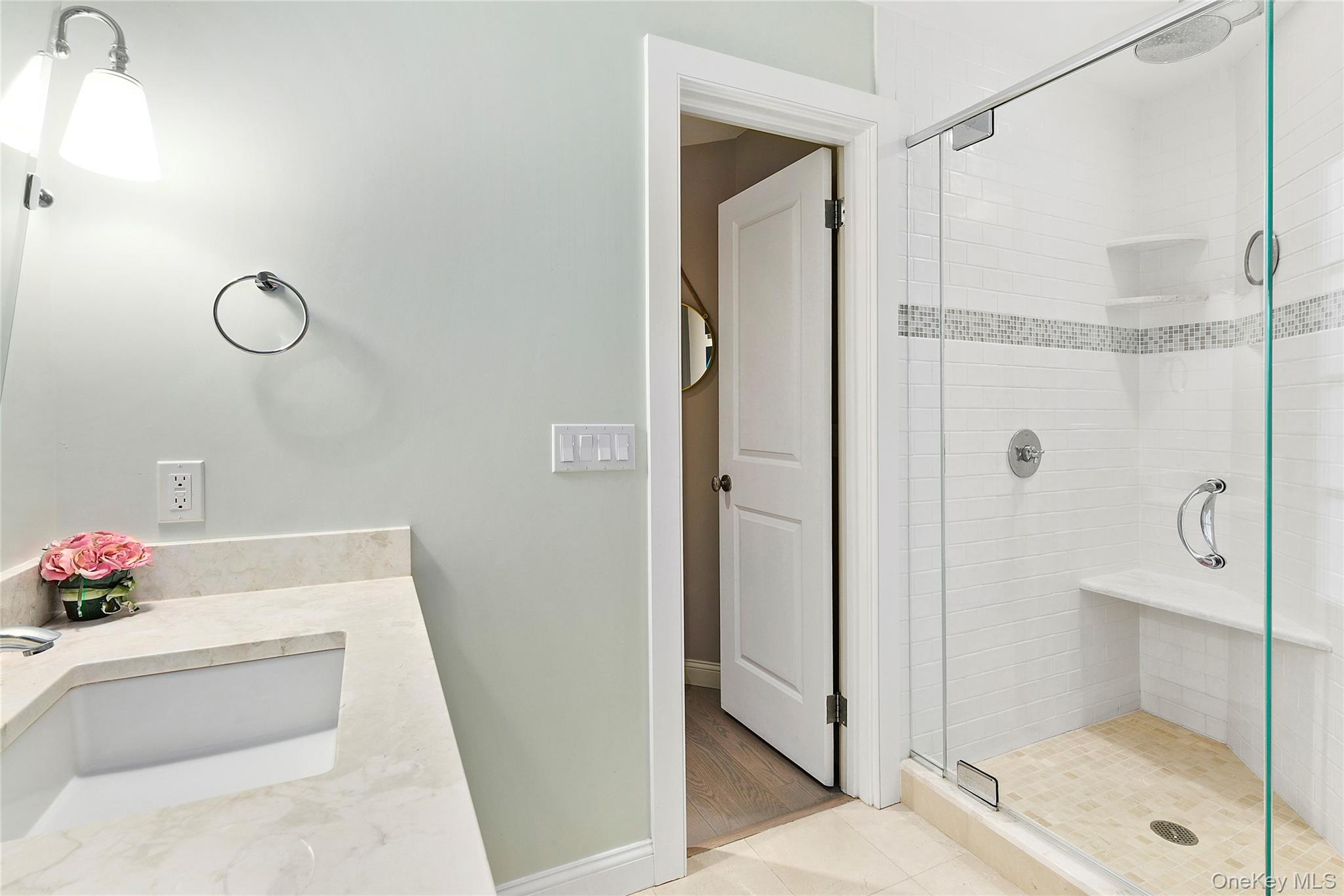 6 Wagon Lane Property Photo 13