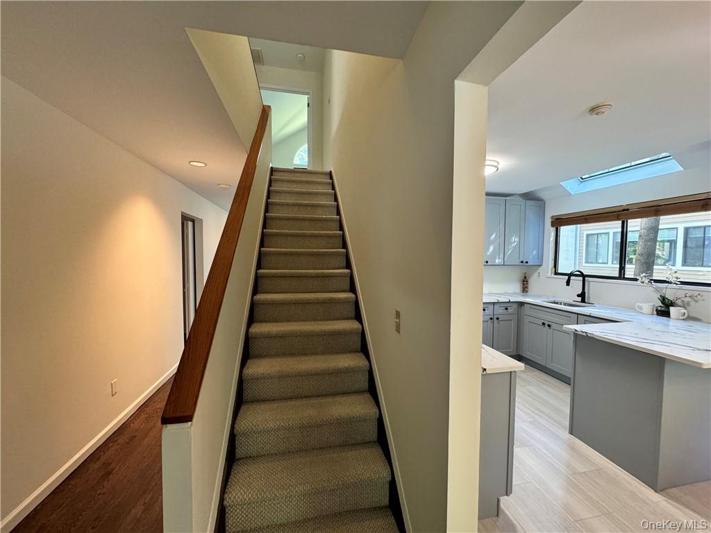 17 Rambling Brook Road Property Photo 3