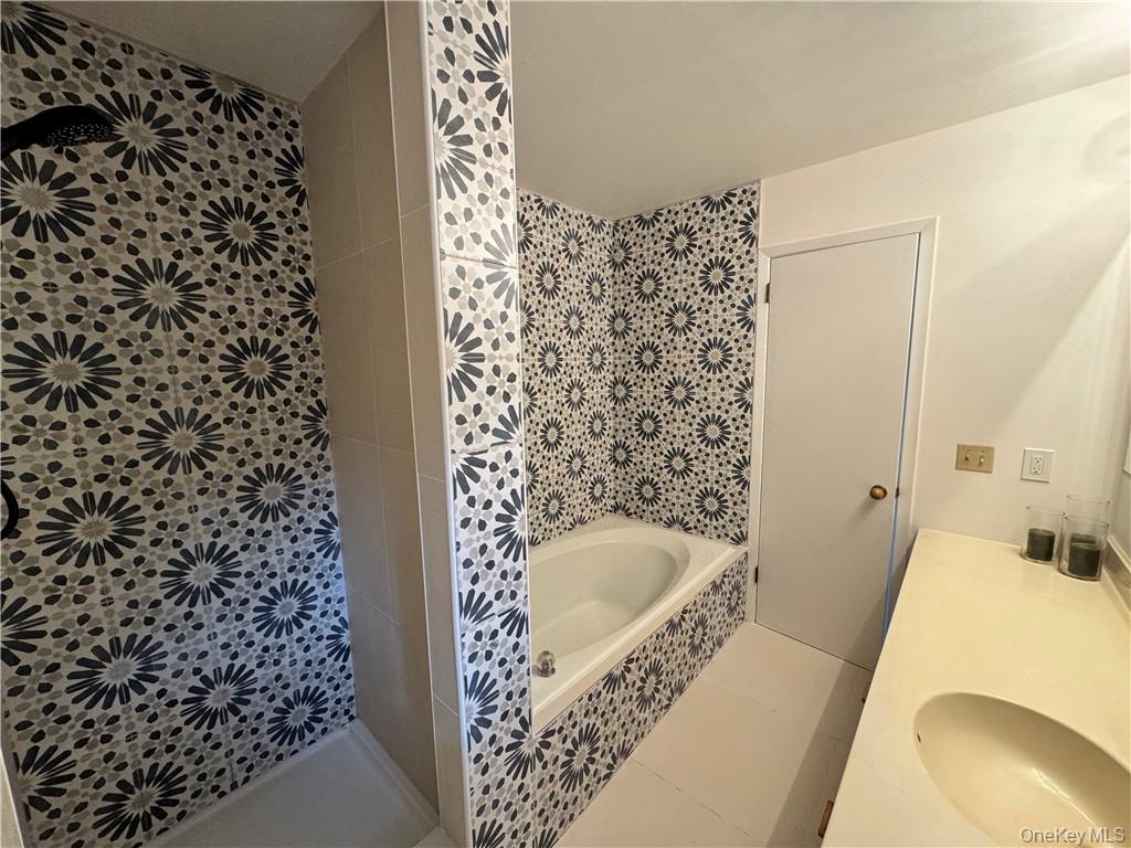 17 Rambling Brook Road Property Photo 19