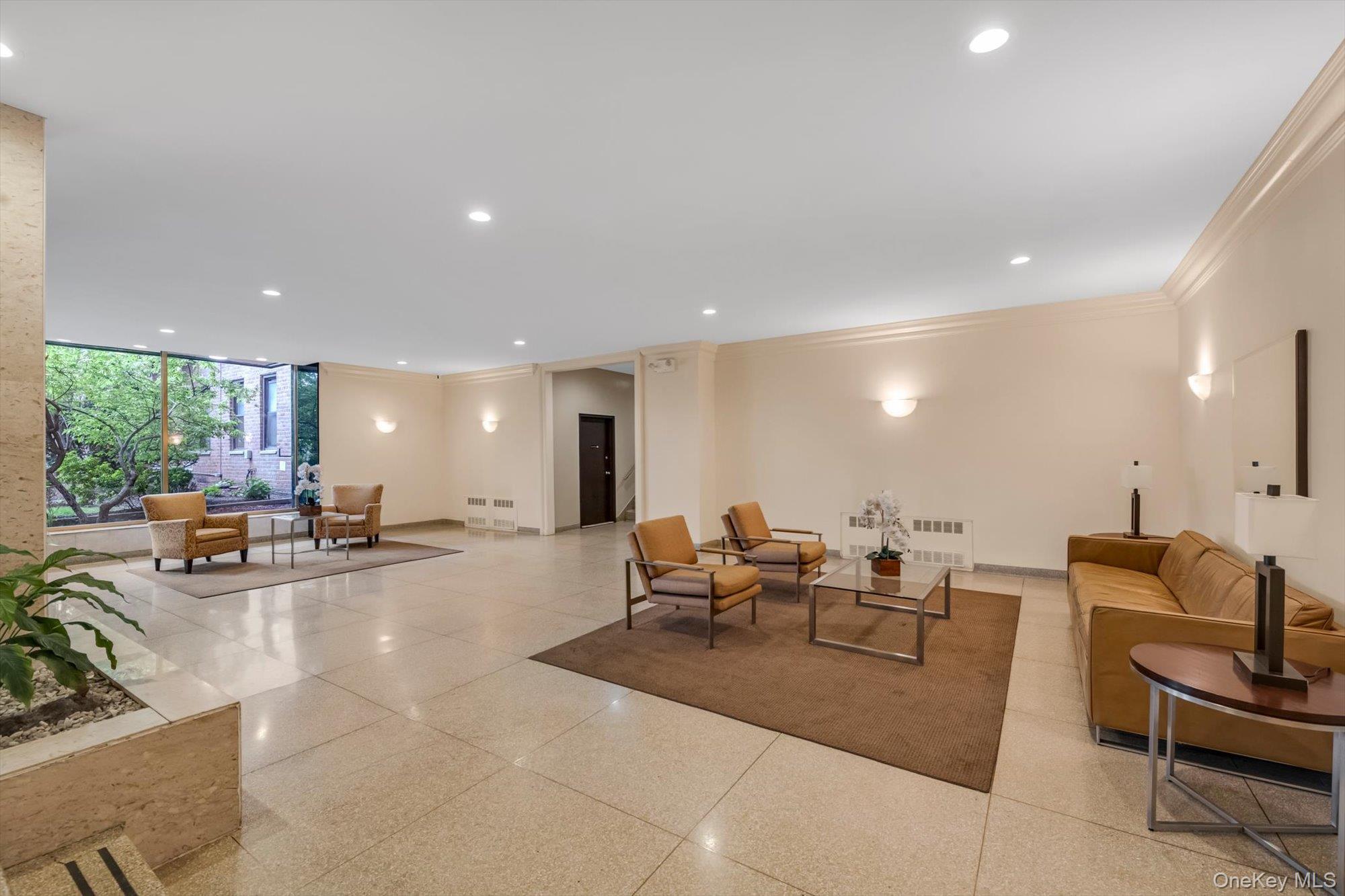 100-25 Queens Boulevard 6e Property Photo 14