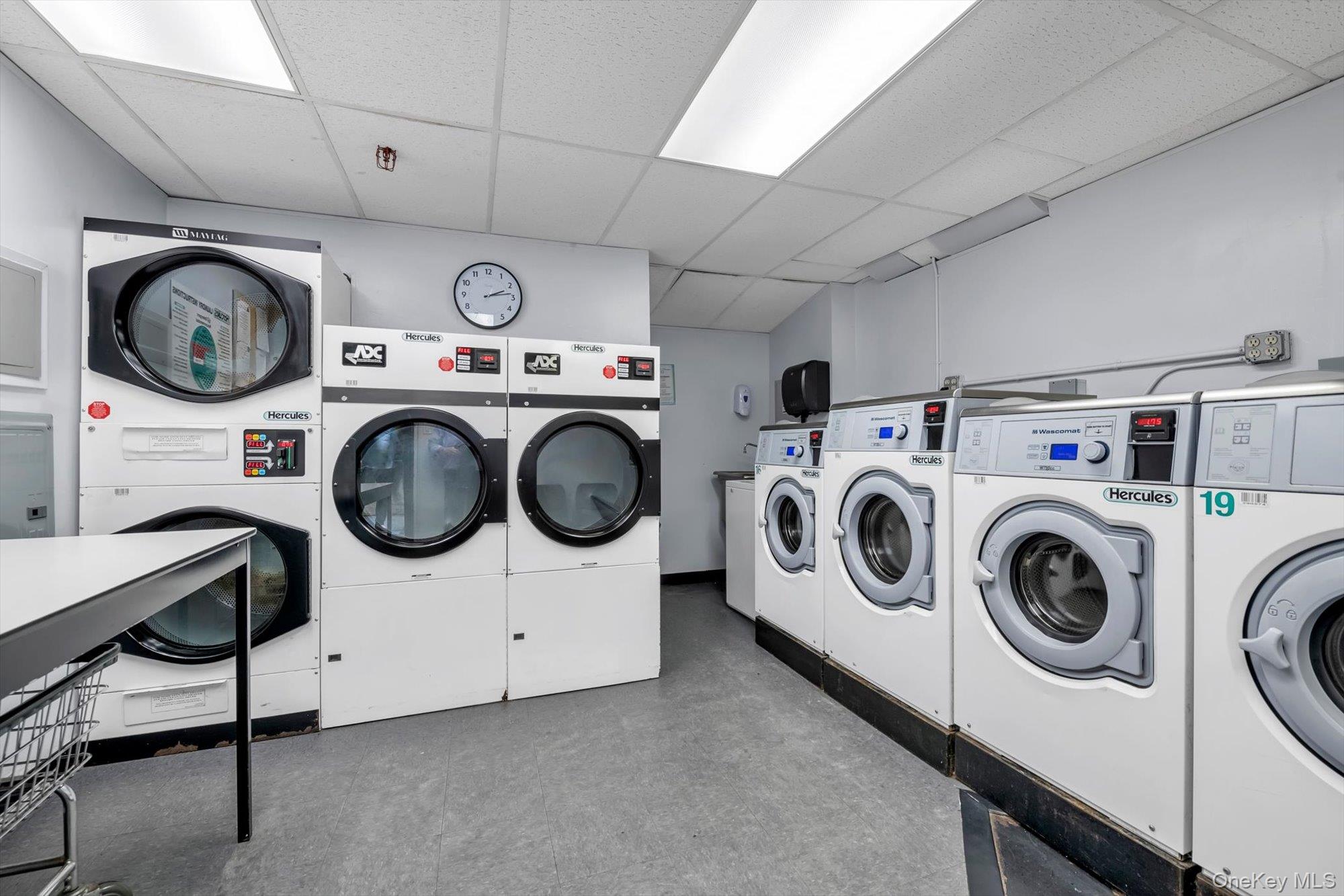 100-25 Queens Boulevard 6e Property Photo 15