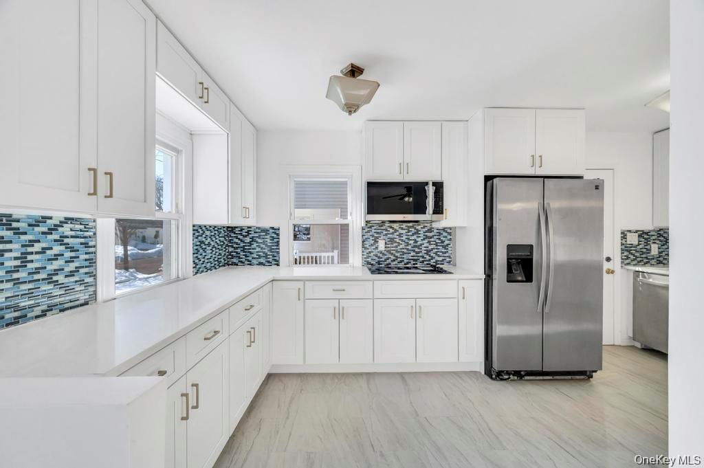 627 10th Avenue Property Photo 1