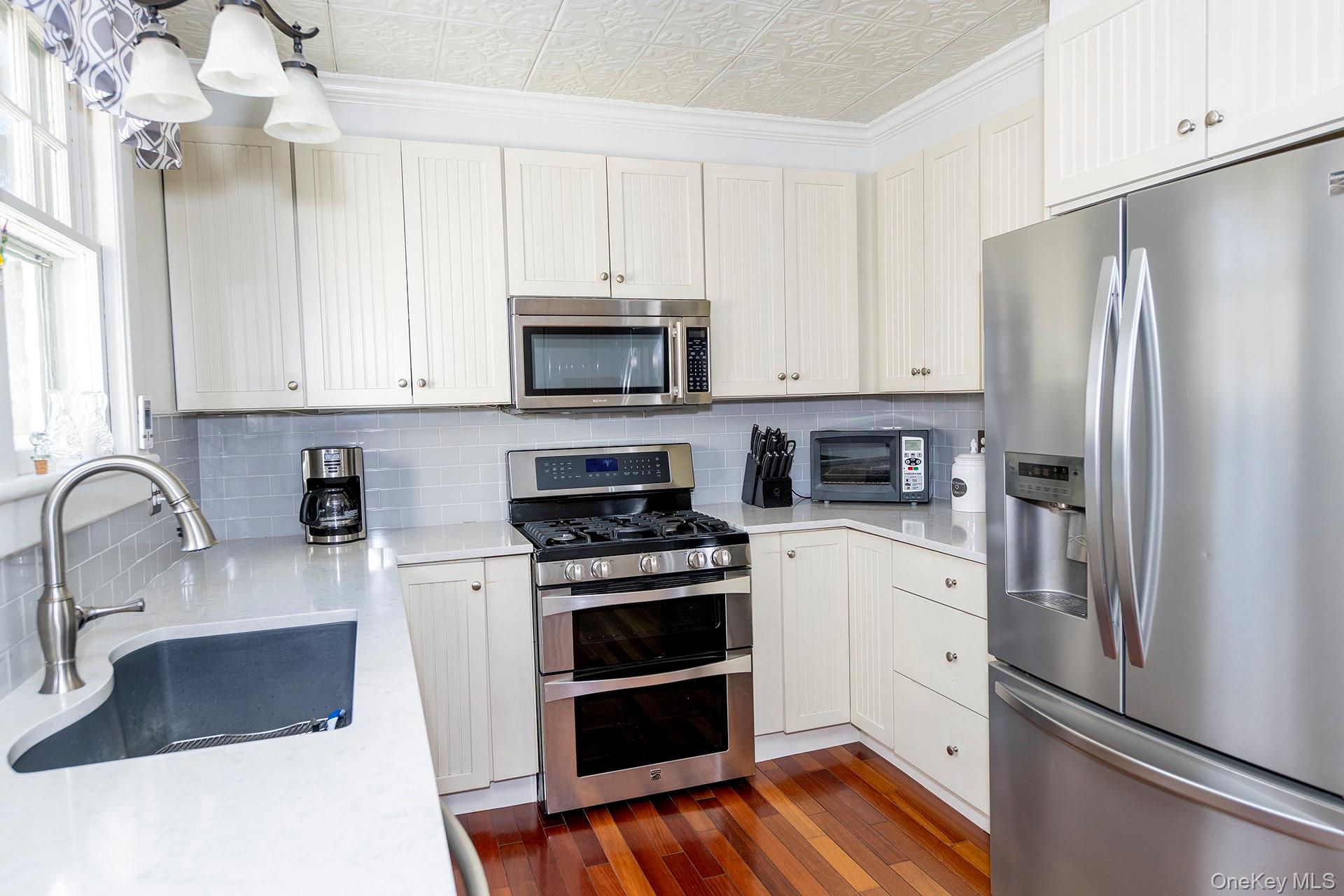 145 Drake Road Property Photo 6