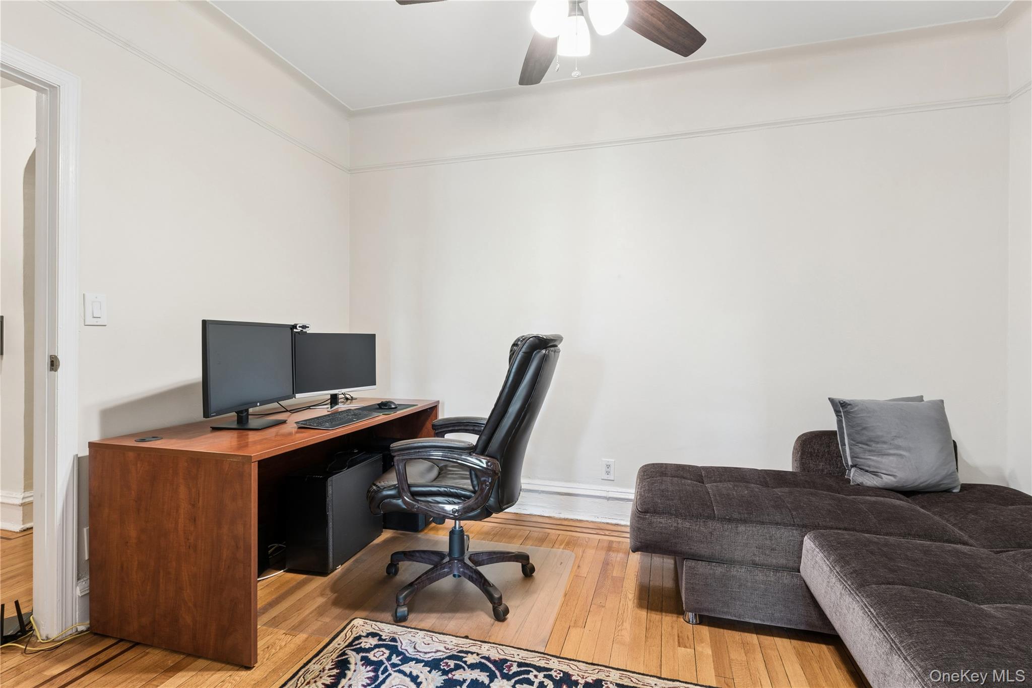 73-20 Austin Street 3o Property Photo 4
