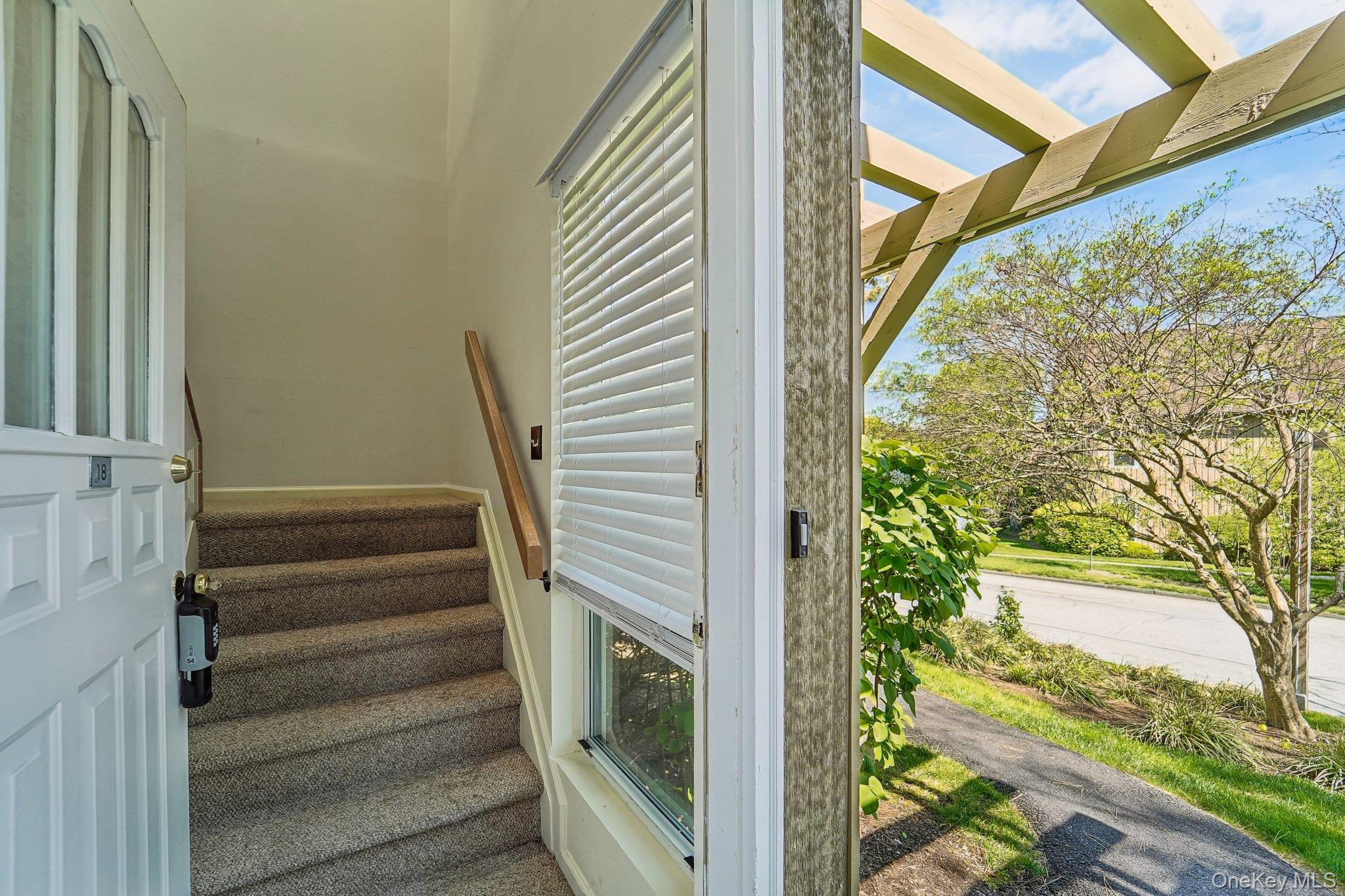 18 Brooke Hollow Lane Property Photo 4