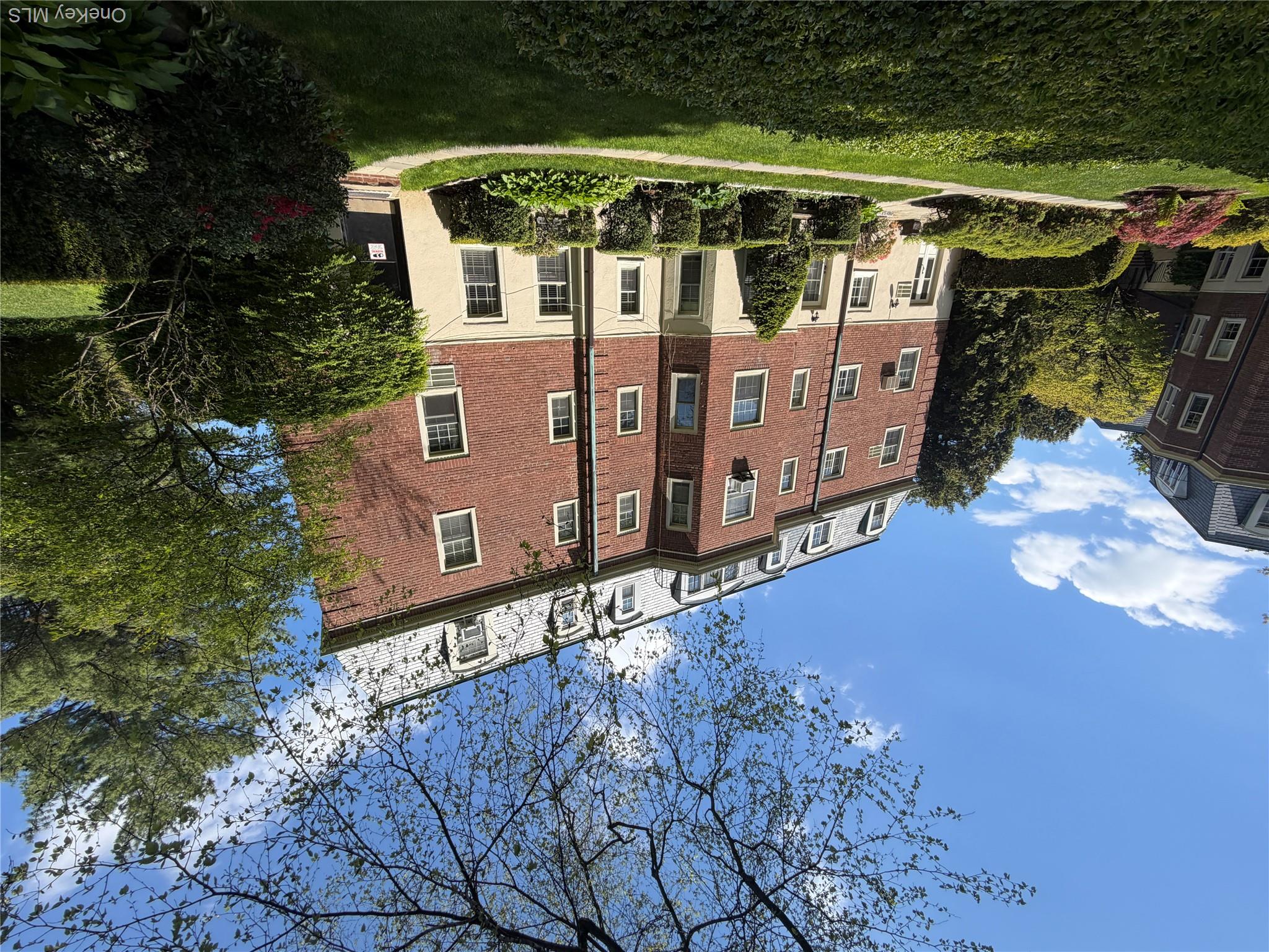 4 Chateaux Circle 4c Property Photo 14