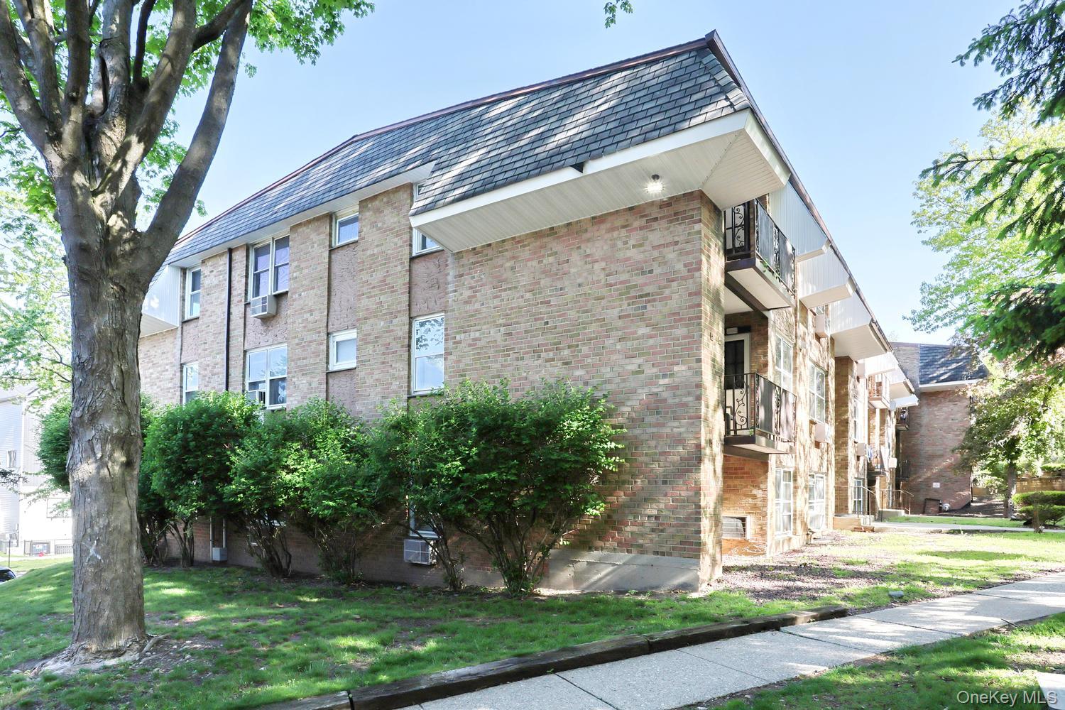 152 Kearsing Parkway E Property Photo 15