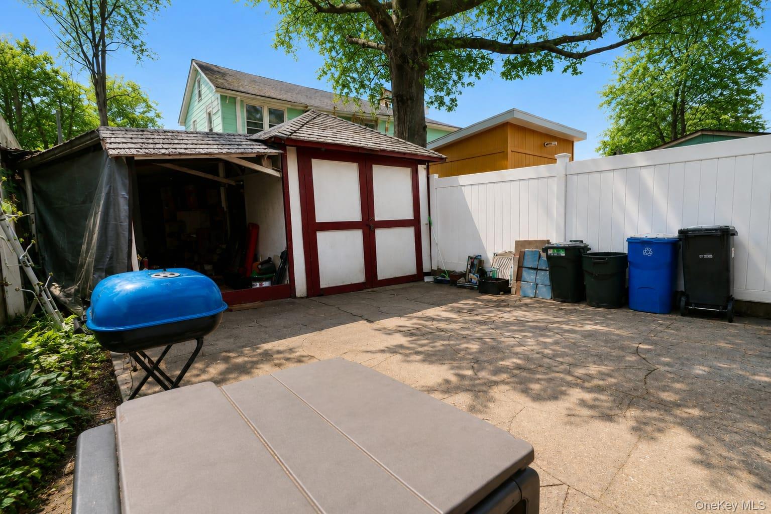 12215 115th Avenue Property Photo 9