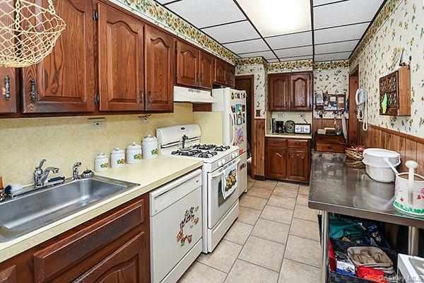 7833 74th Street Property Photo 14
