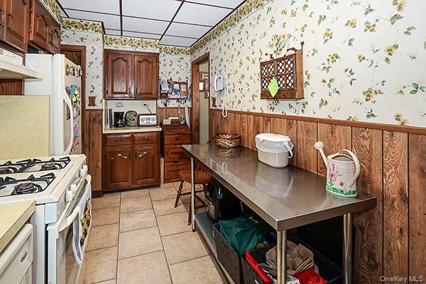 7833 74th Street Property Photo 16