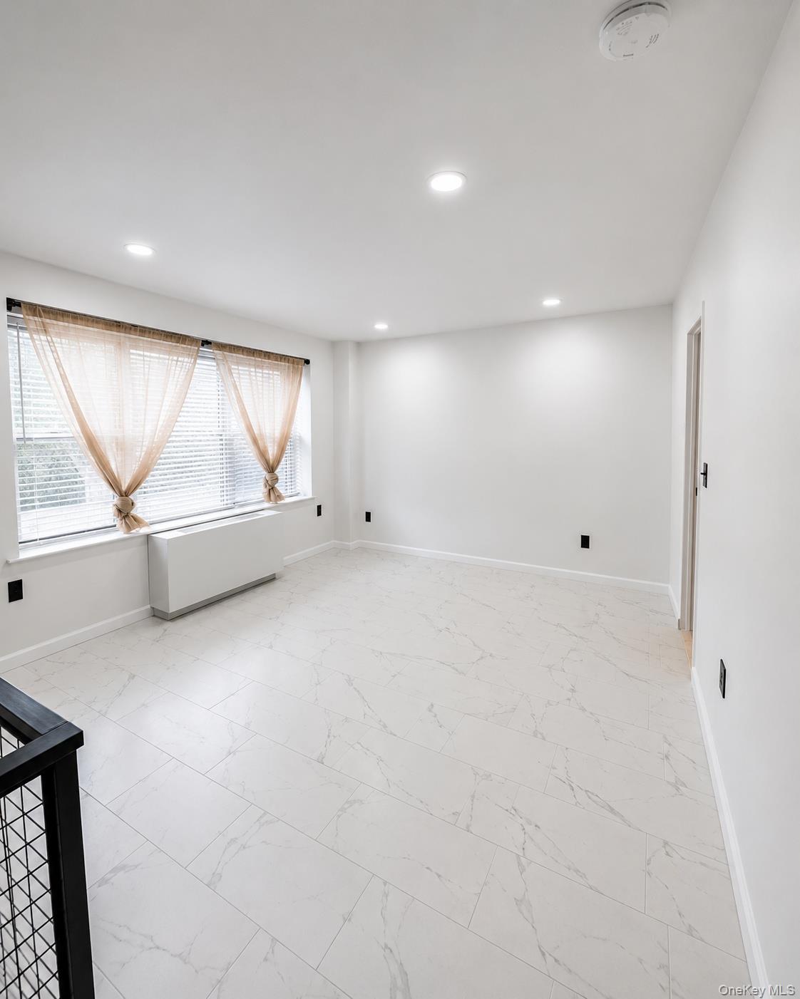 3240 Netherland Avenue 1c Property Photo 4