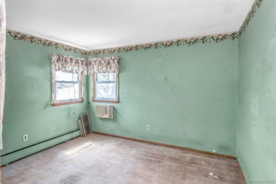 178 S Long Beach Road Property Photo 2