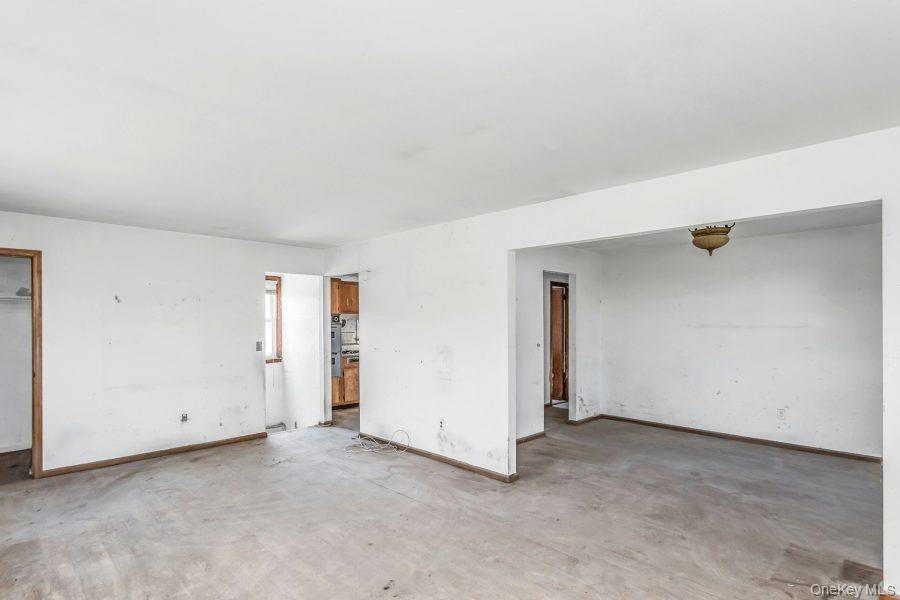 178 S Long Beach Road Property Photo 15