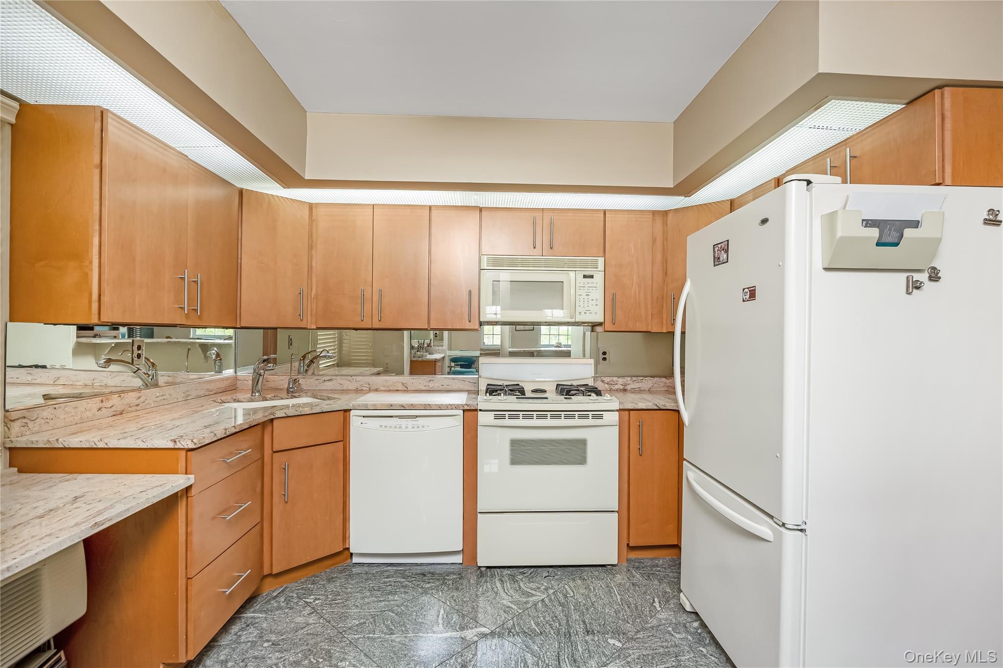 20725 Darren Drive 1804 Property Photo 16